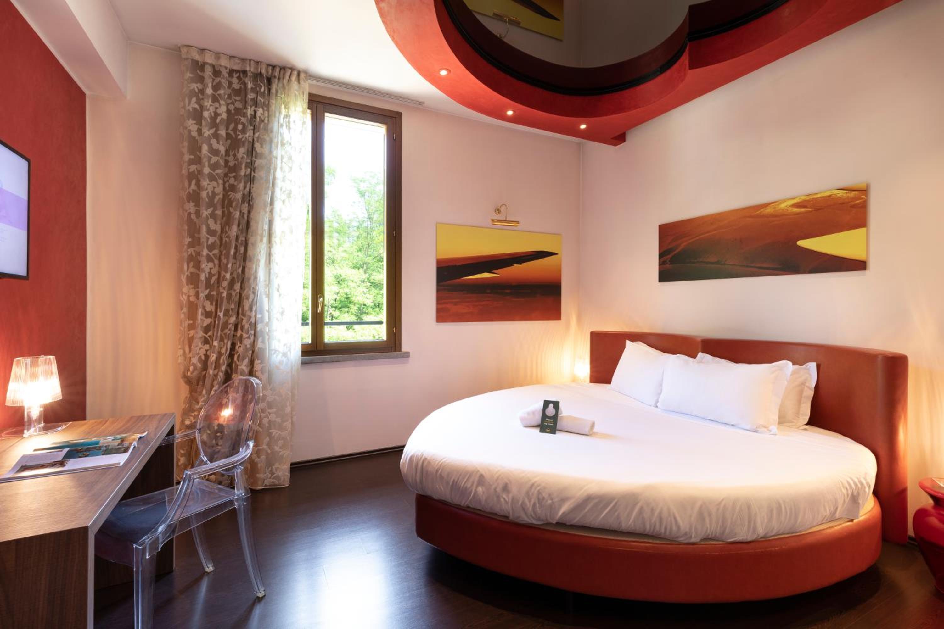 Deluxe Room - Photo 3