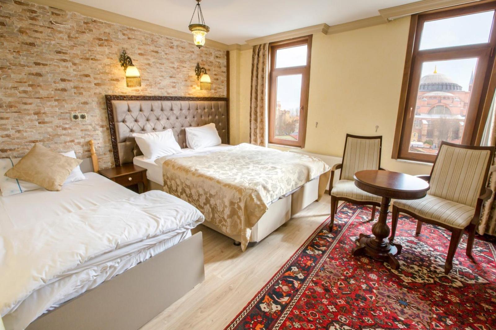 Superior Triple Room photo 2