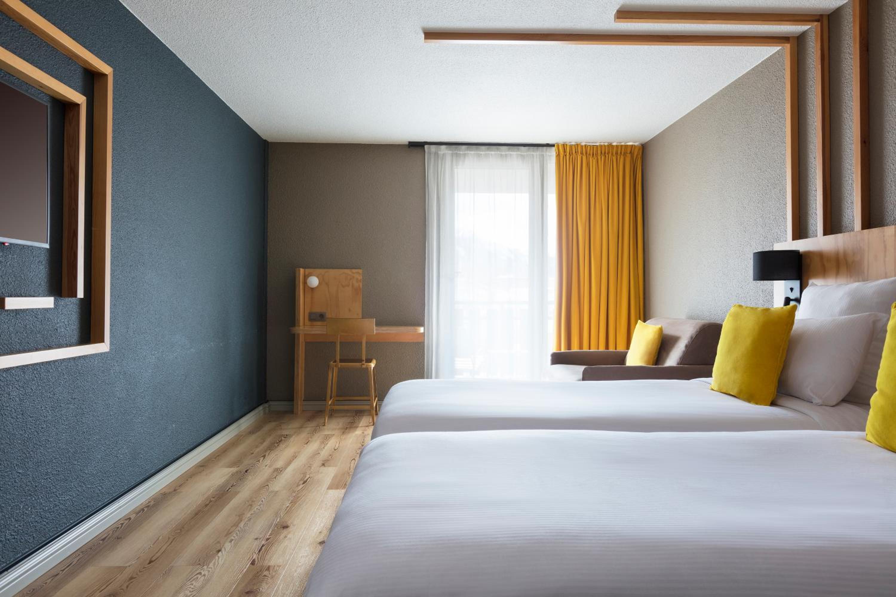 Superior Room with Balcony and Garden View photo 1