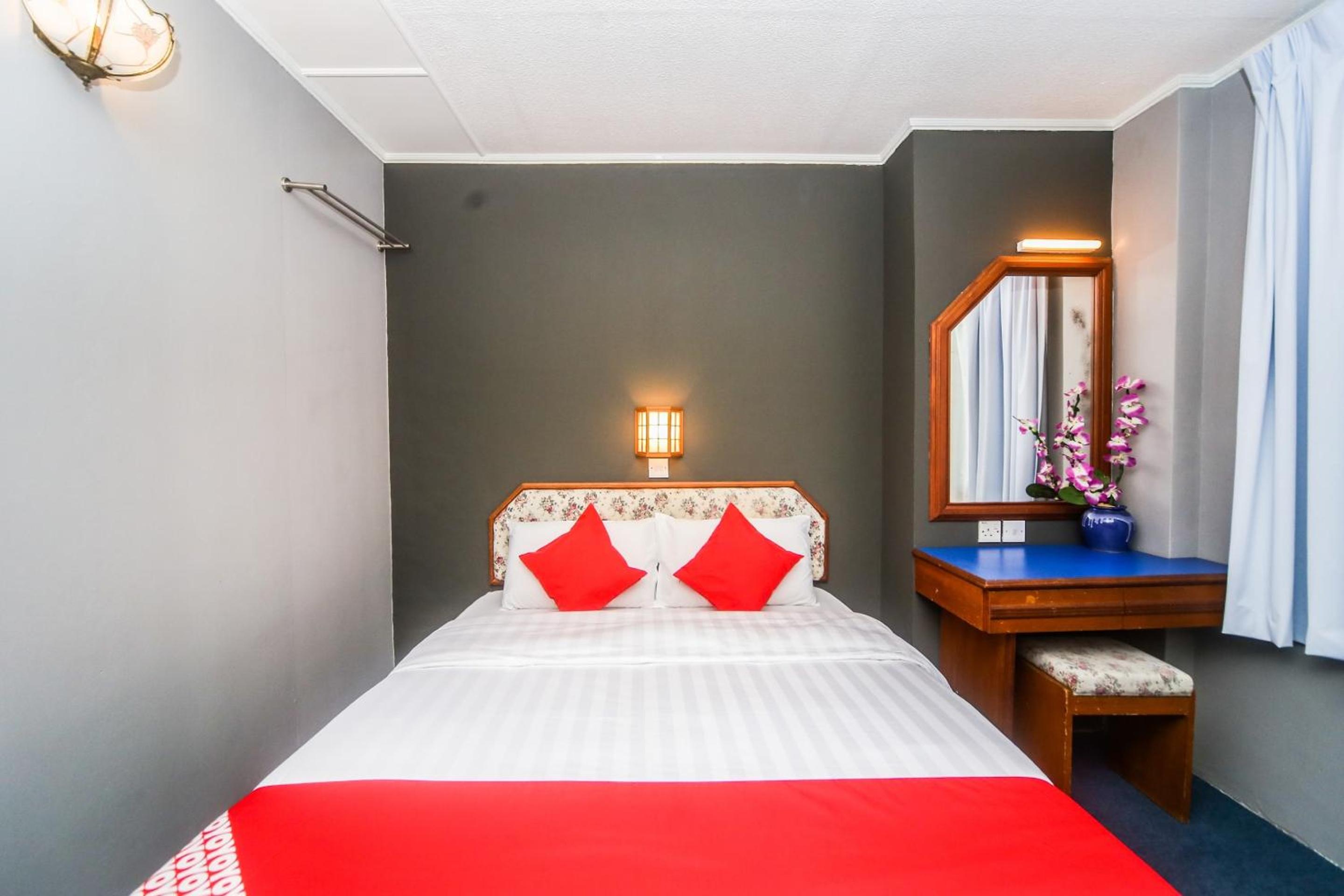 Deluxe Queen Room photo 3