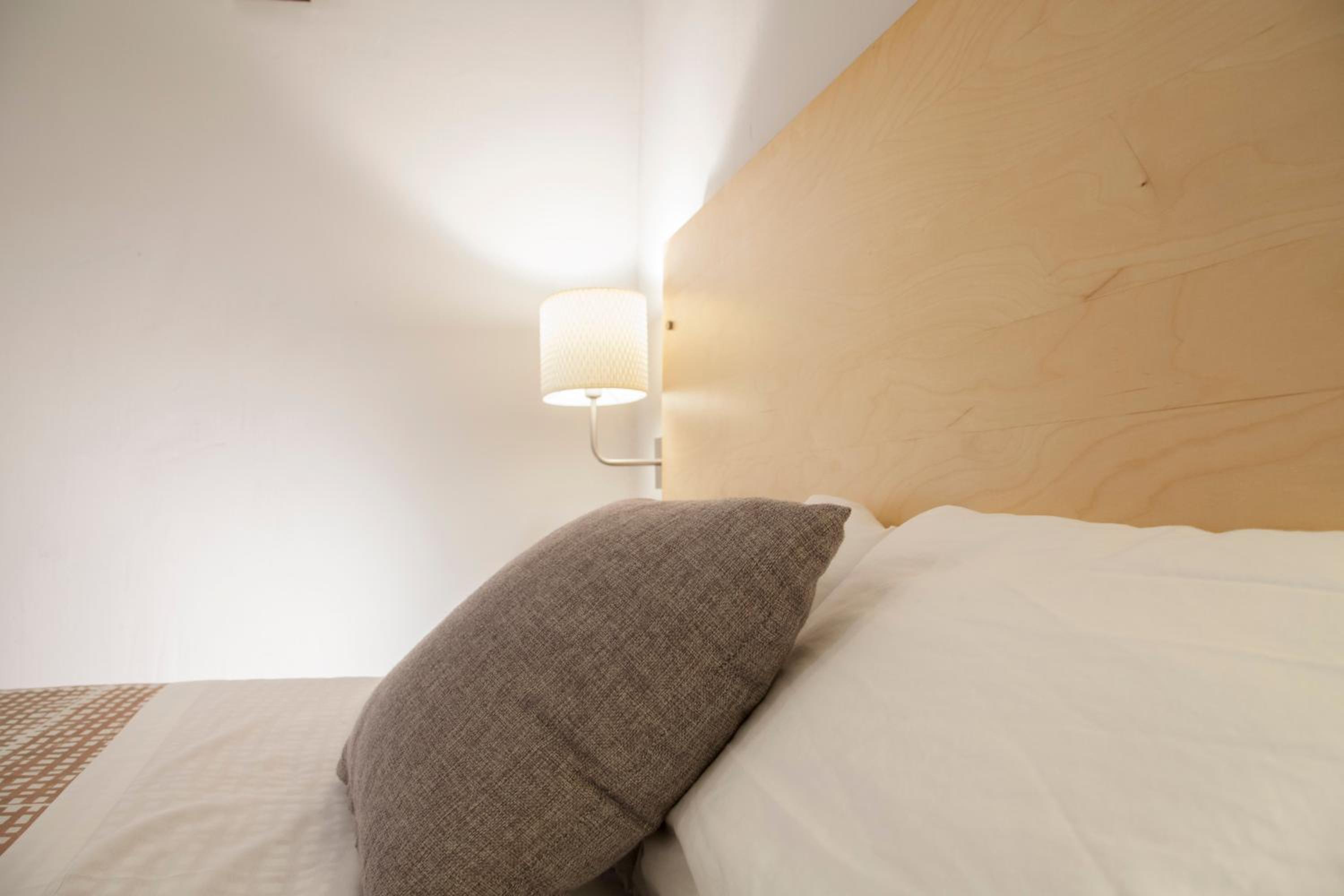 Habitación Doble Pequeña con Baño Compartido