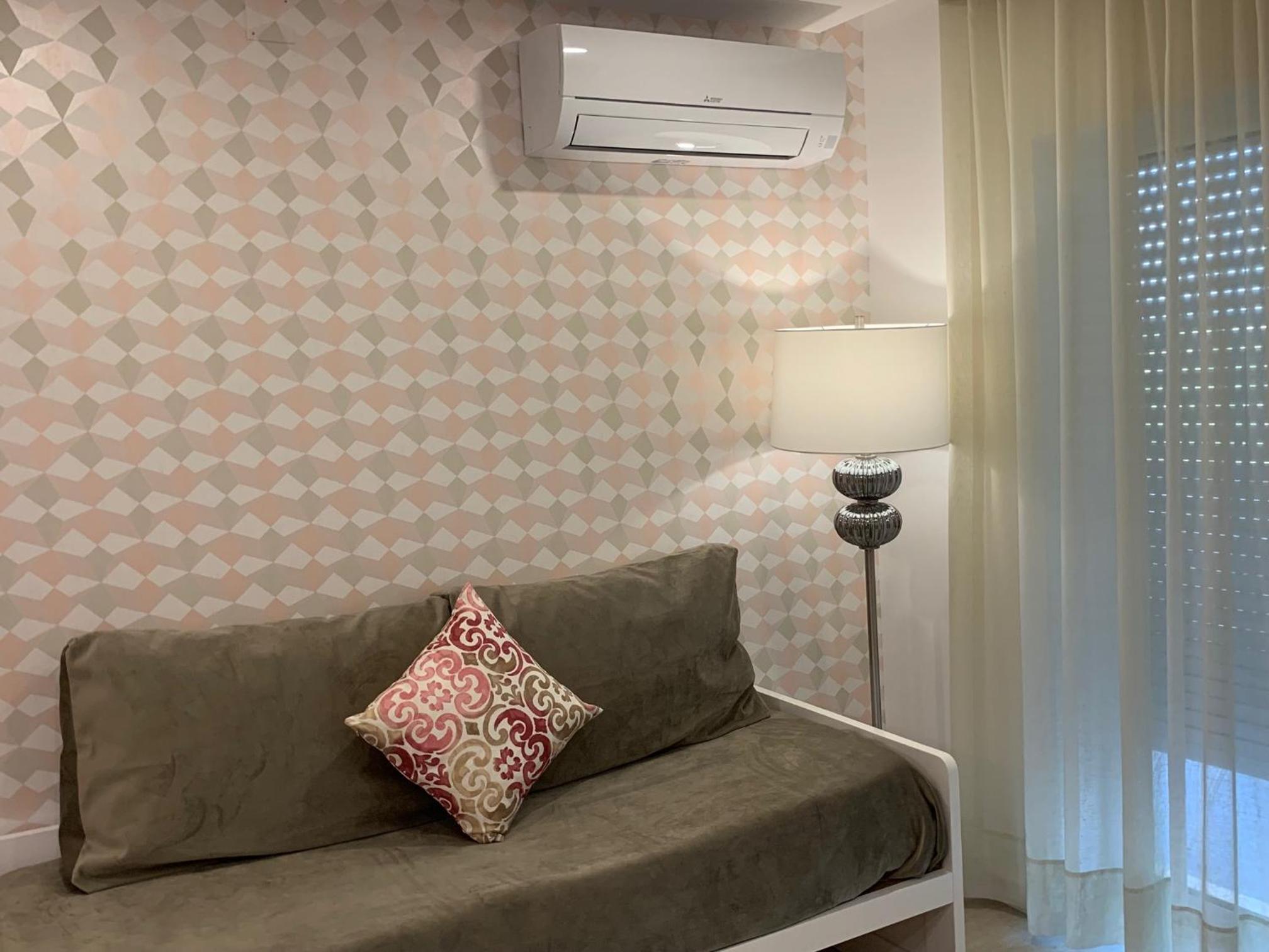 Superior One-Bedroom Apartment - Photo 12