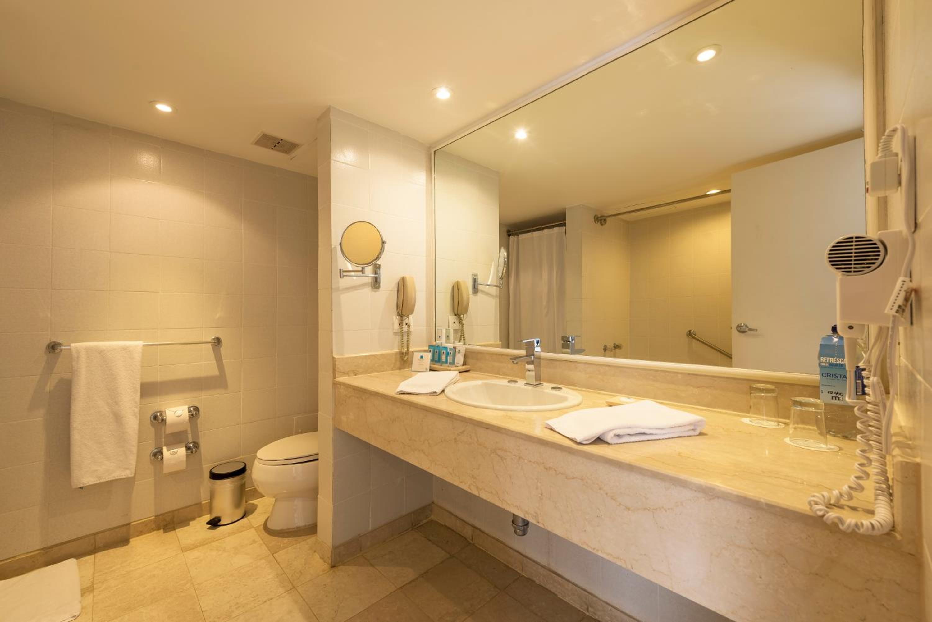 Junior Suite with Sea View - Photo 2