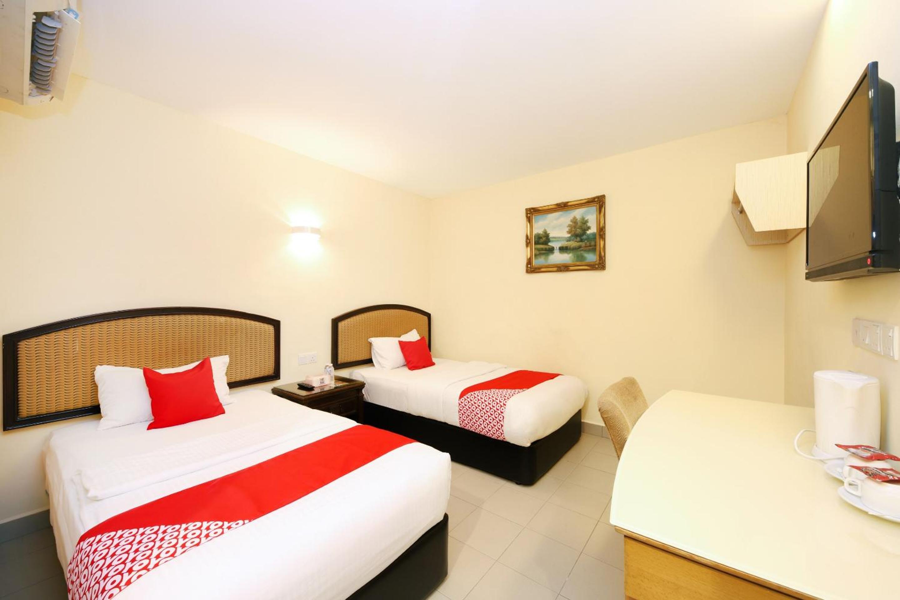 Standard Twin Room