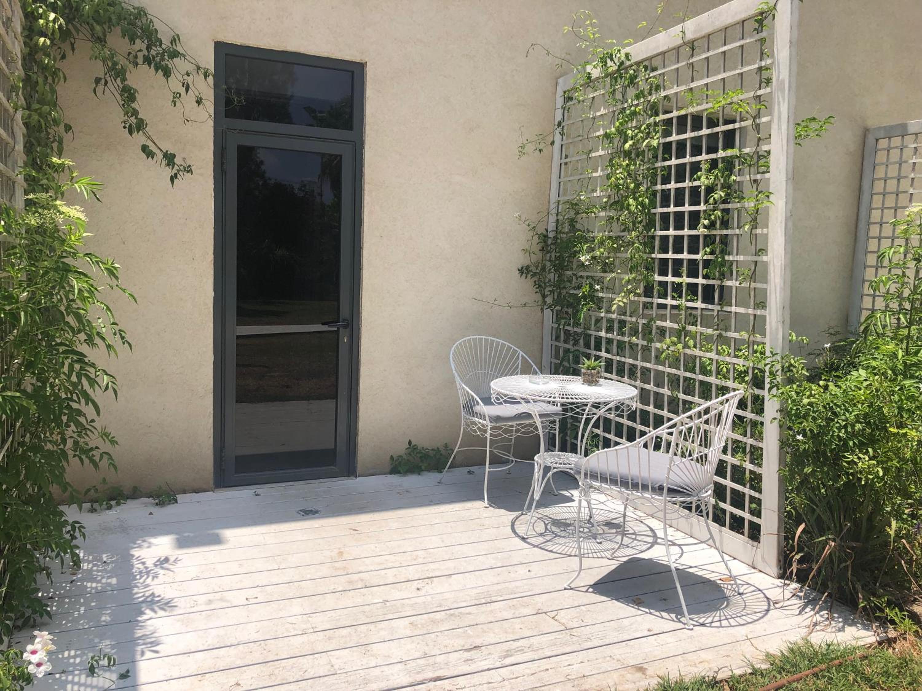 Double Room with Patio photo 3