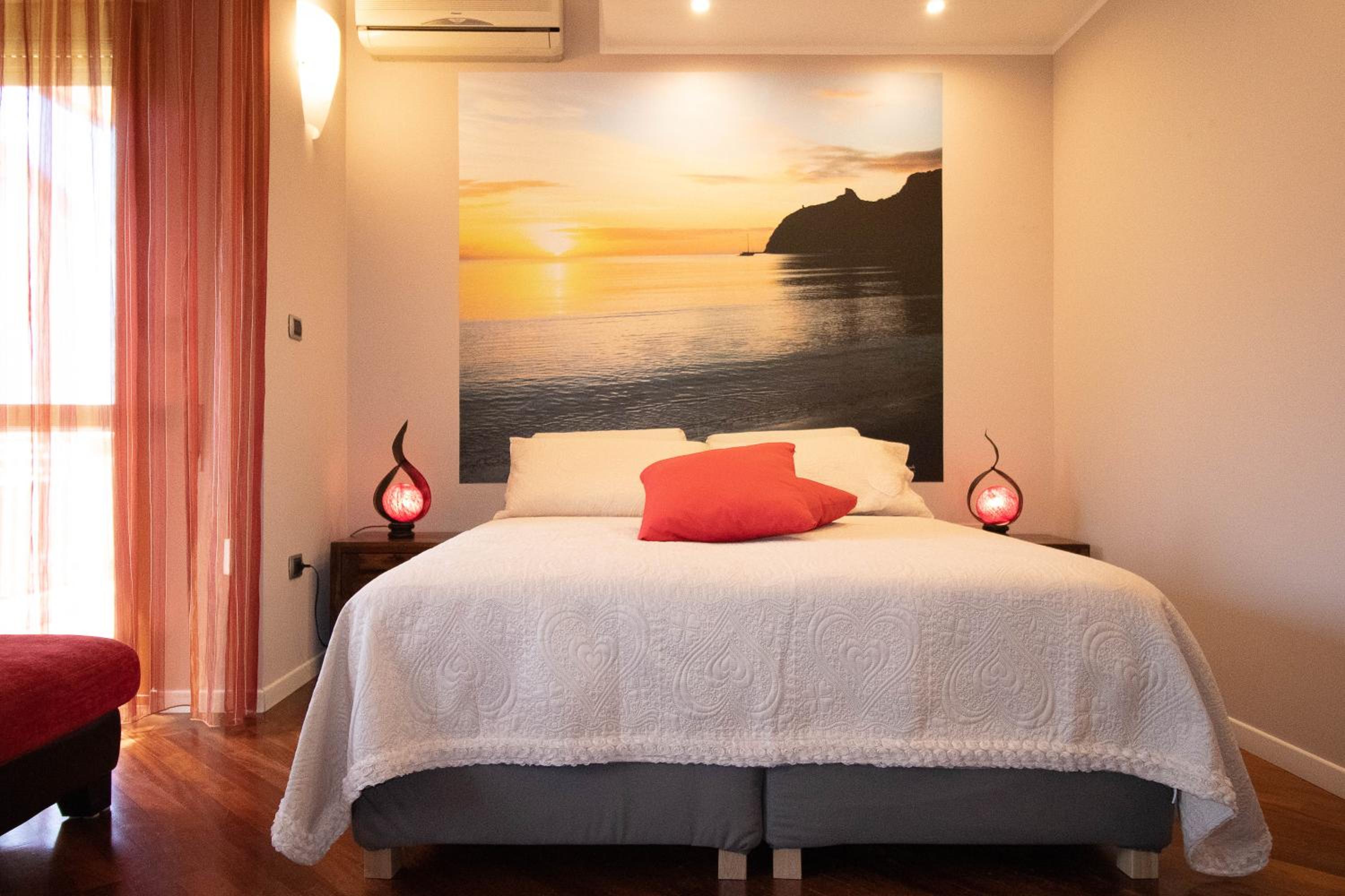 Double or Twin Room with Private External Bathroom With balcony