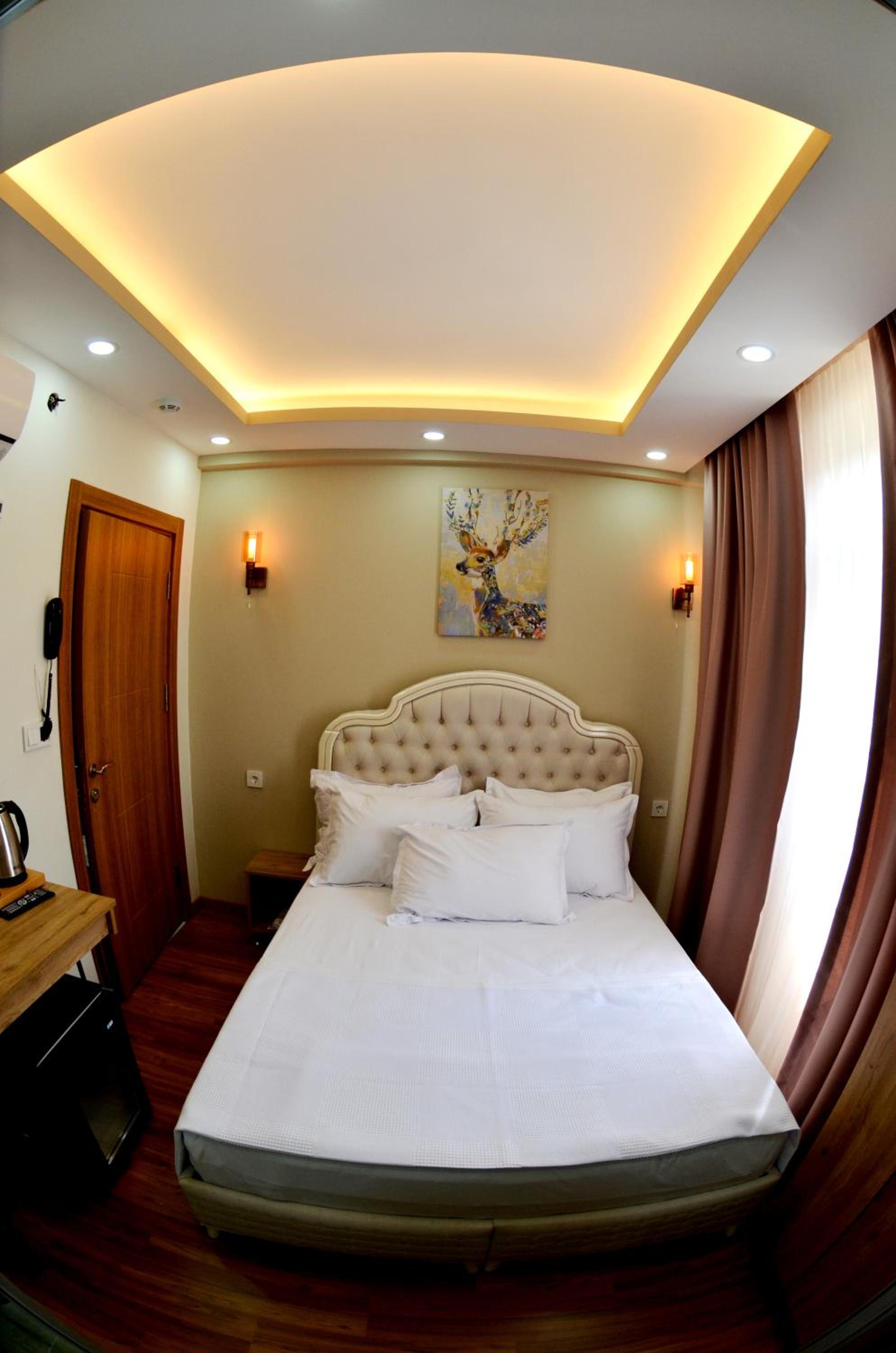 Budget Double Room photo 1