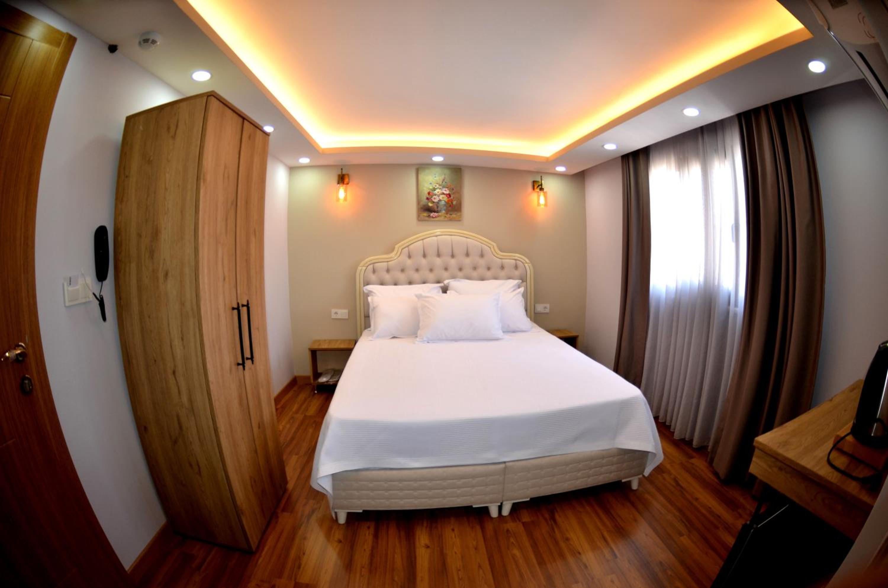 Double Room with Sea View photo 2