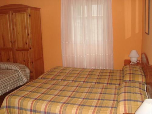 Double or Twin Room - Photo 3