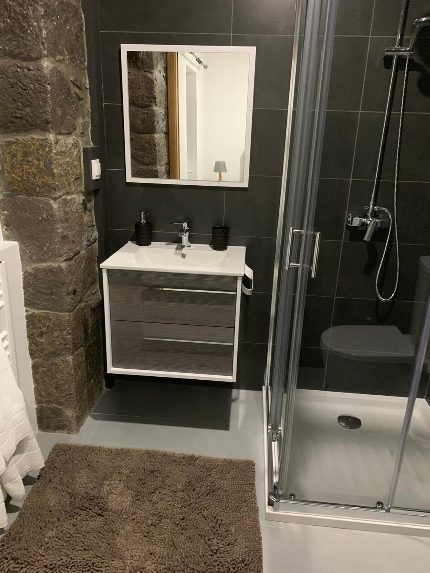 Double Room - Photo 9