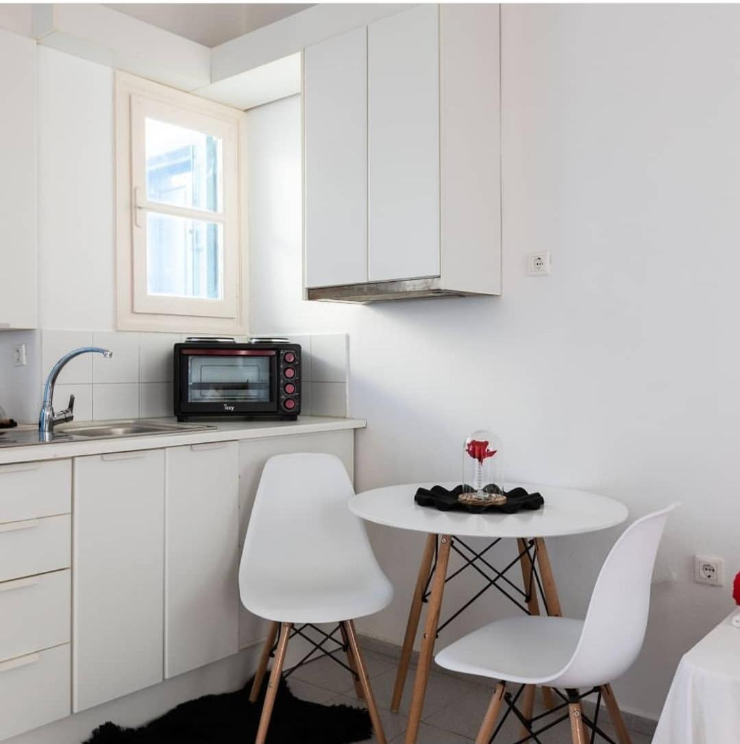 One-Bedroom Apartment - Photo 10