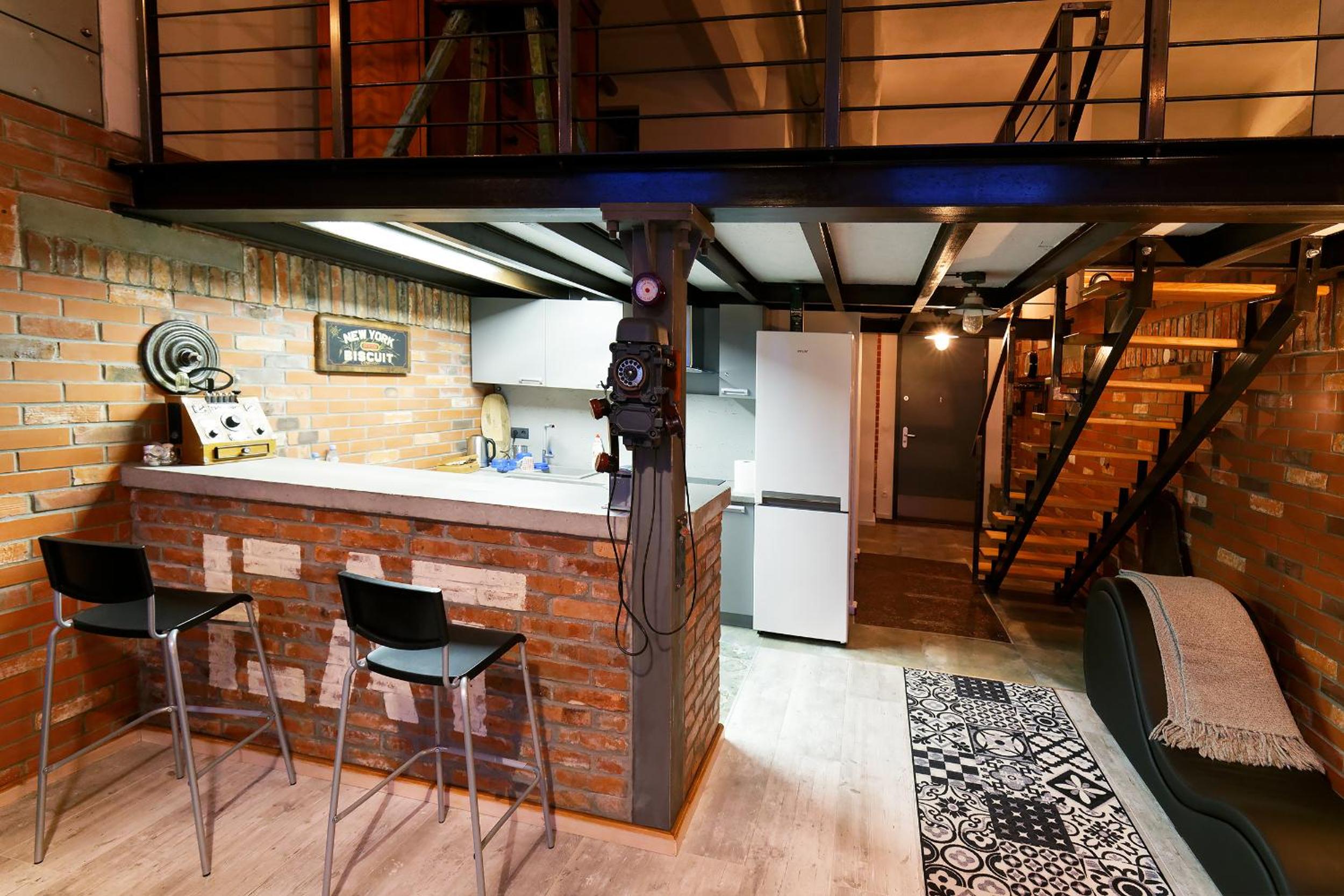 One-Bedroom Apartment - Photo 21