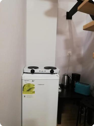 One-Bedroom Apartment photo 2