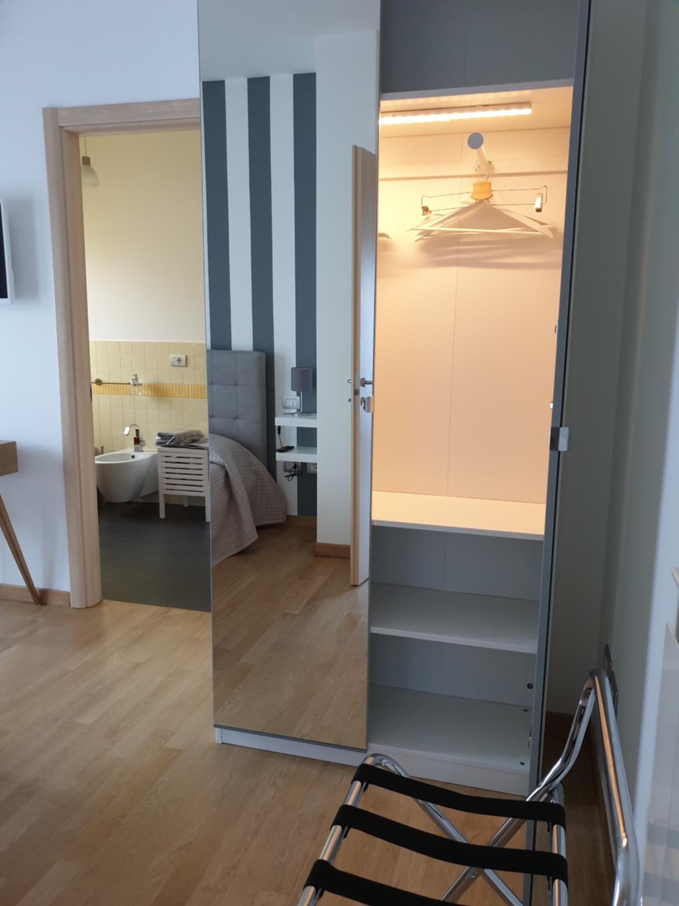 One-Bedroom Apartment - Photo 20