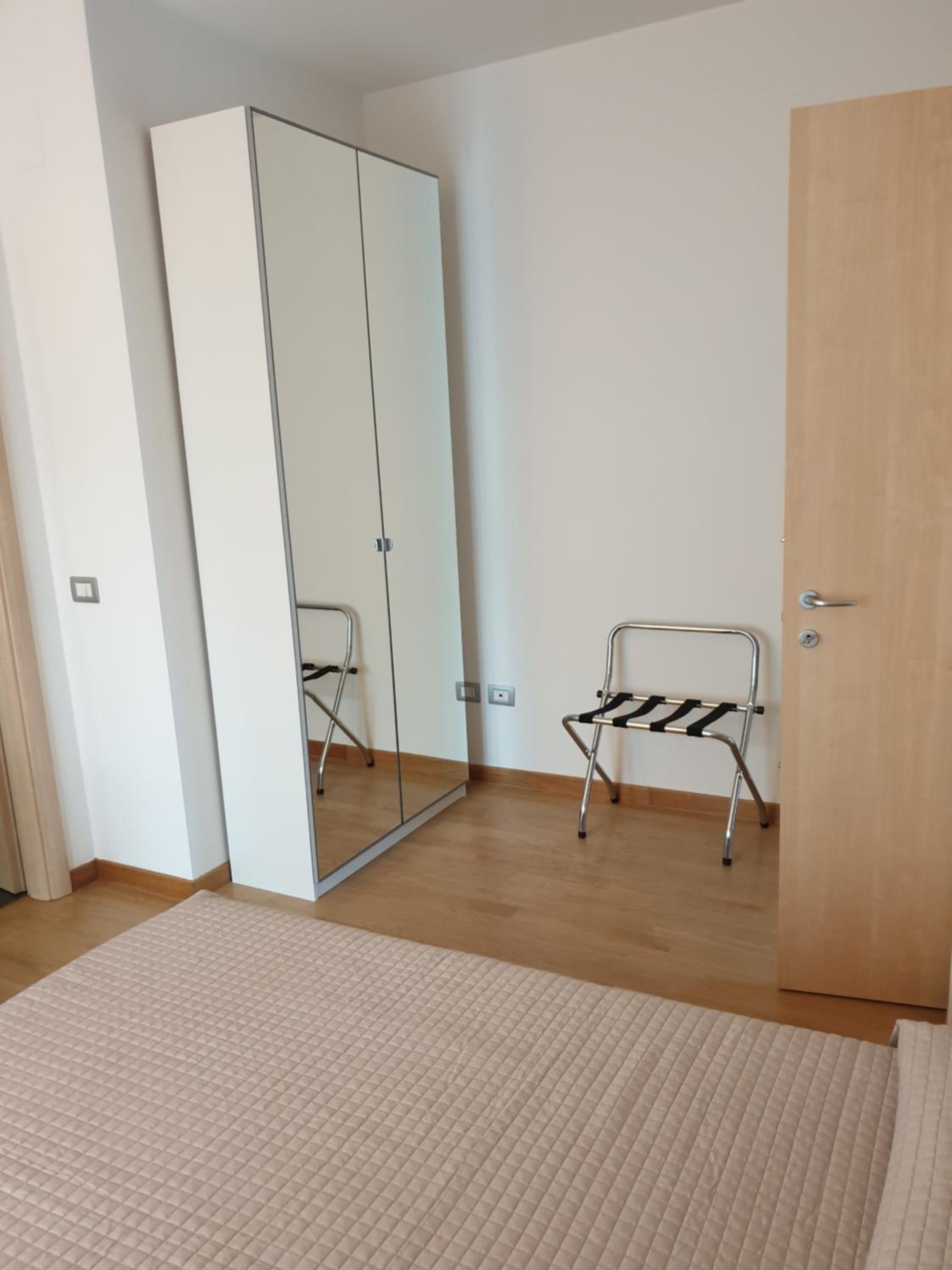 One-Bedroom Apartment - Photo 21