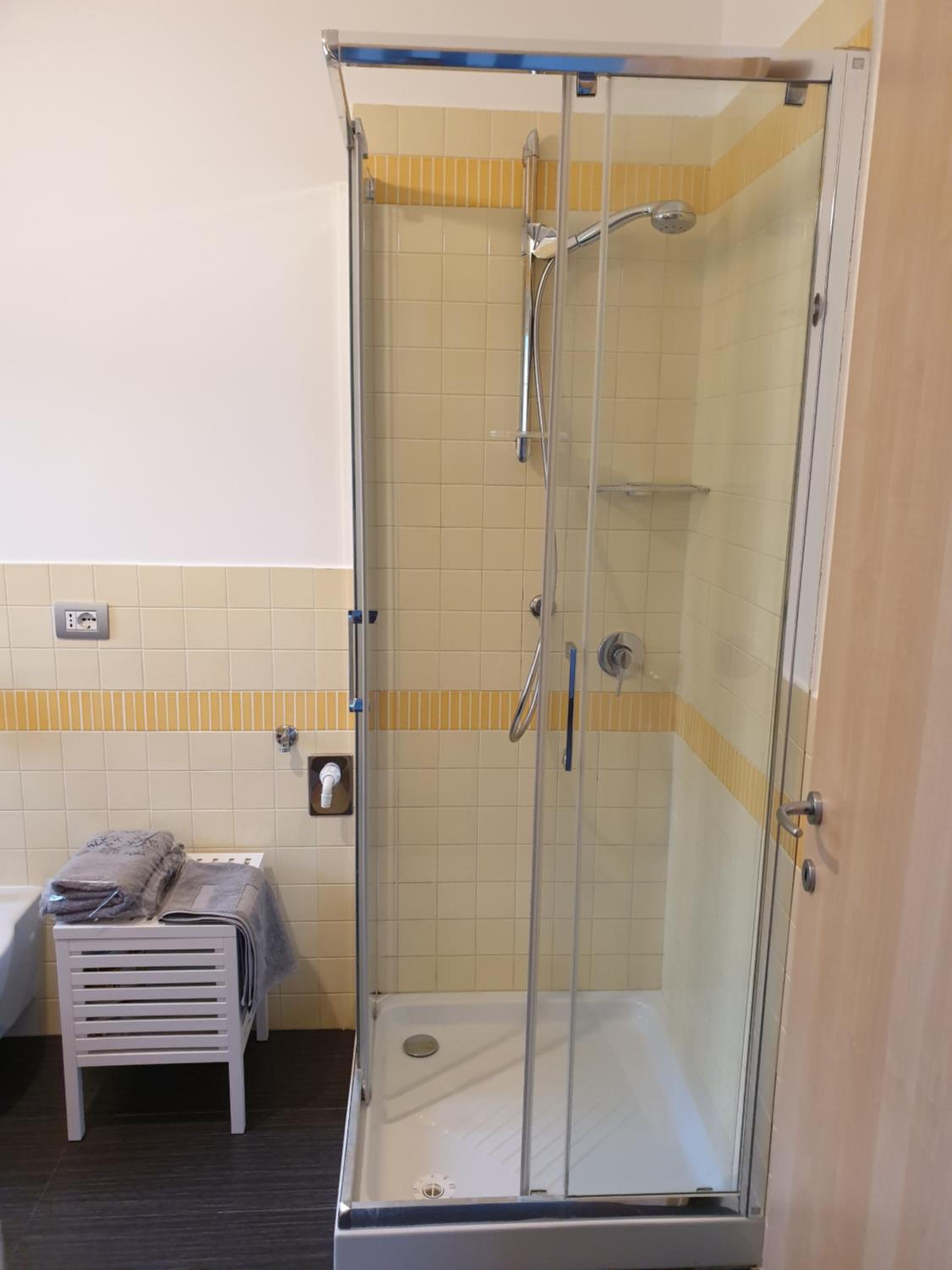 One-Bedroom Apartment - Photo 15