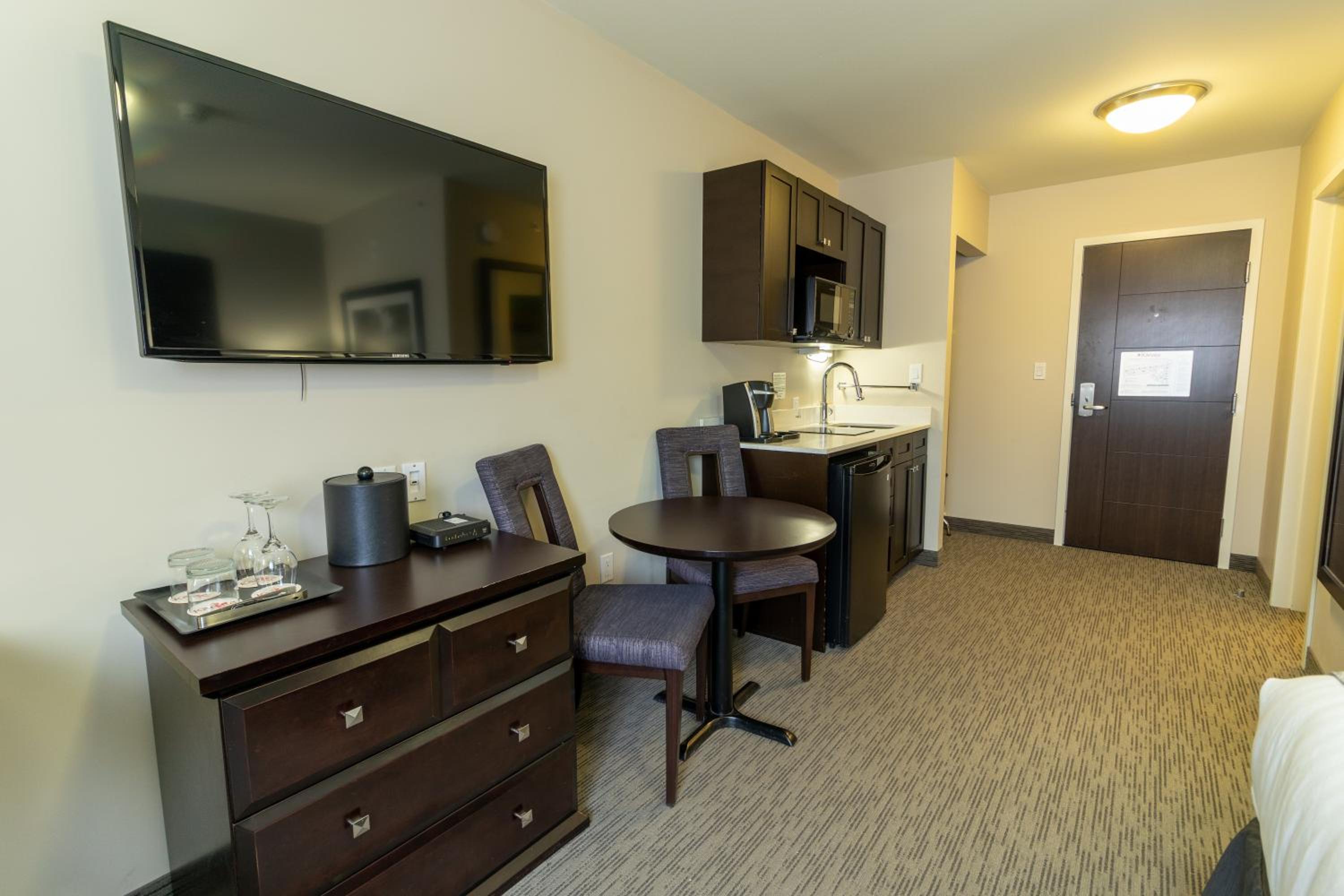 Superior Queen Room with Two Queen Beds