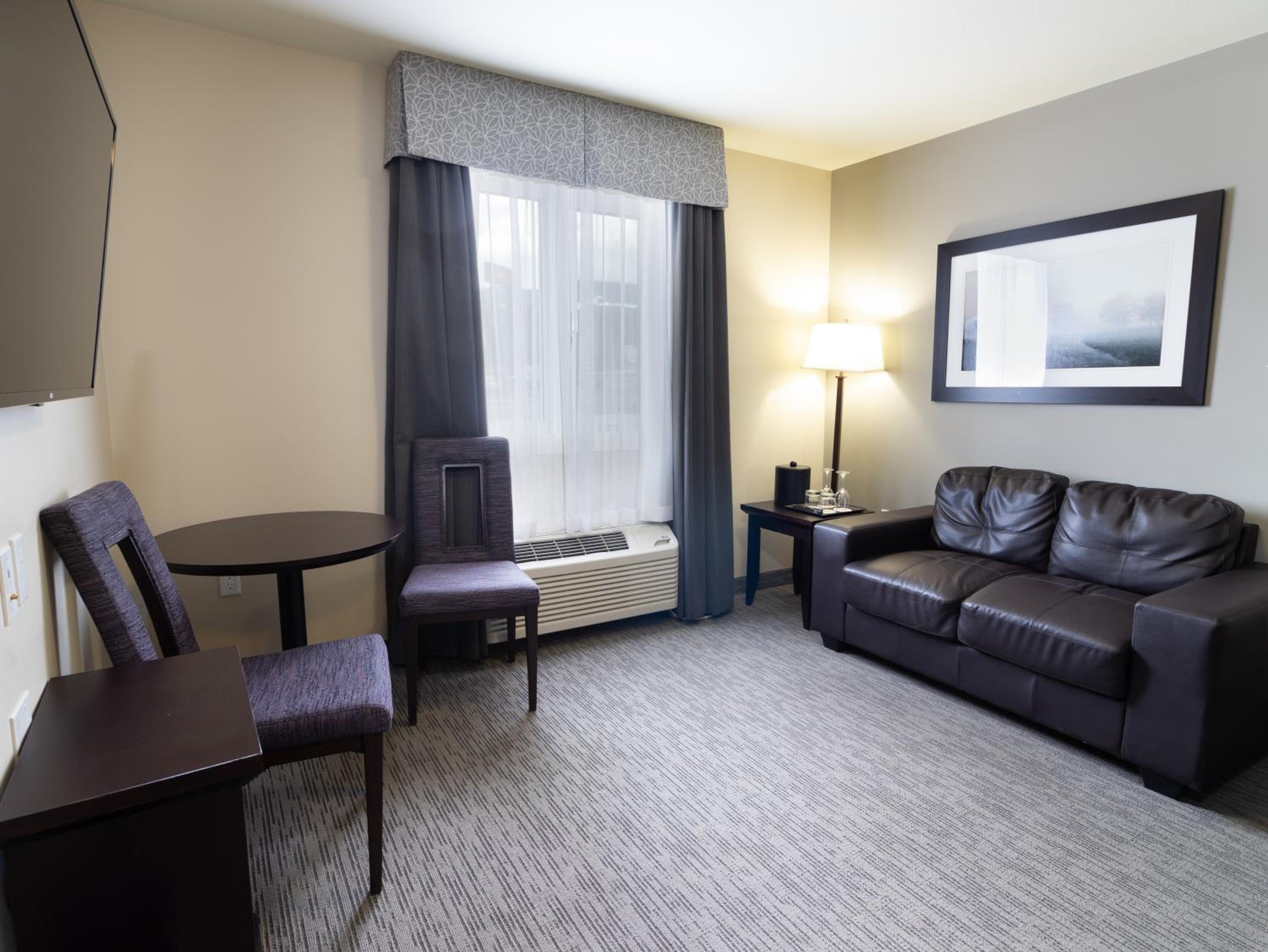Queen Suite