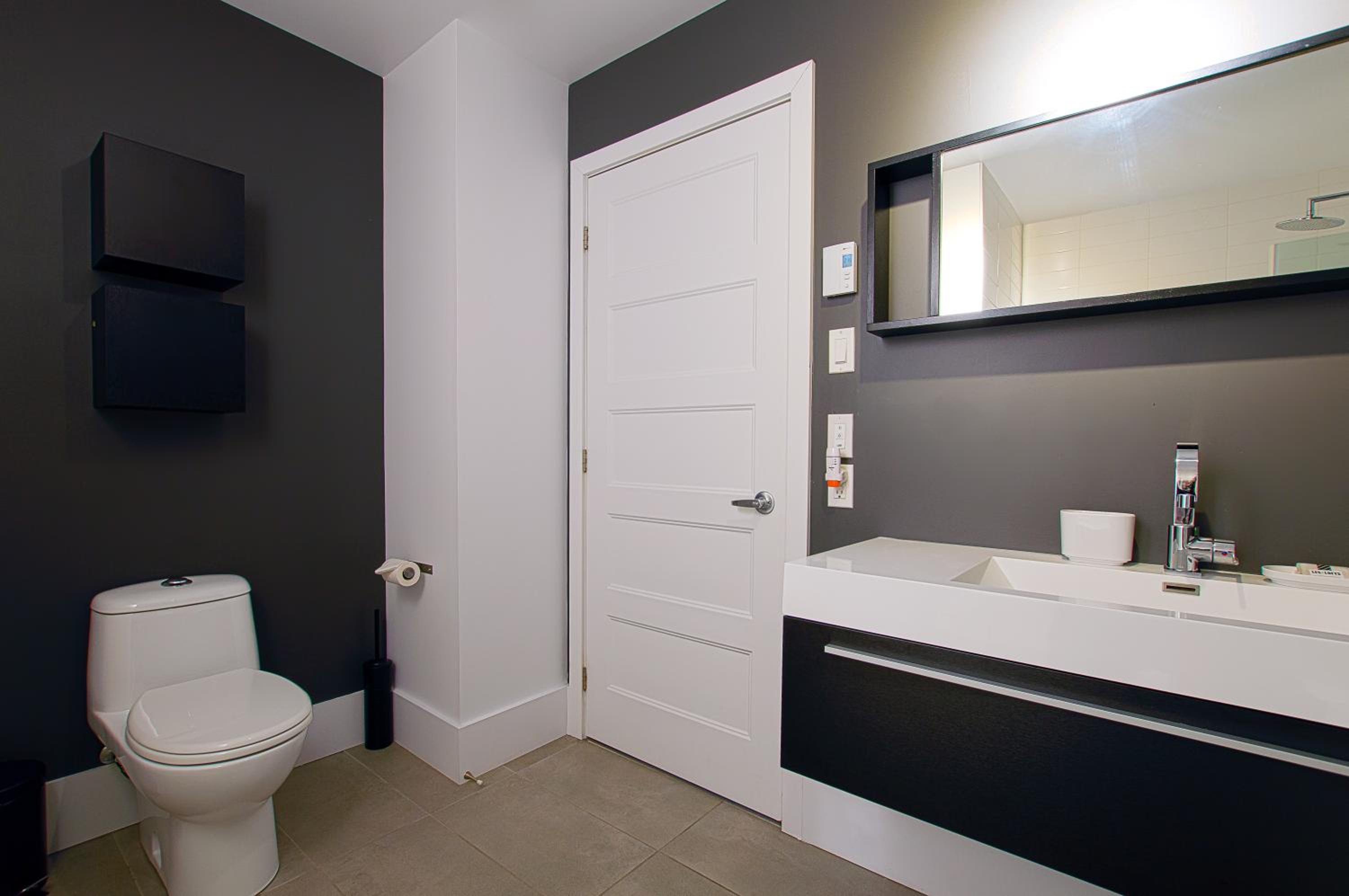 Two-Bedroom Apartment with Bunk Bed 303 - City View
