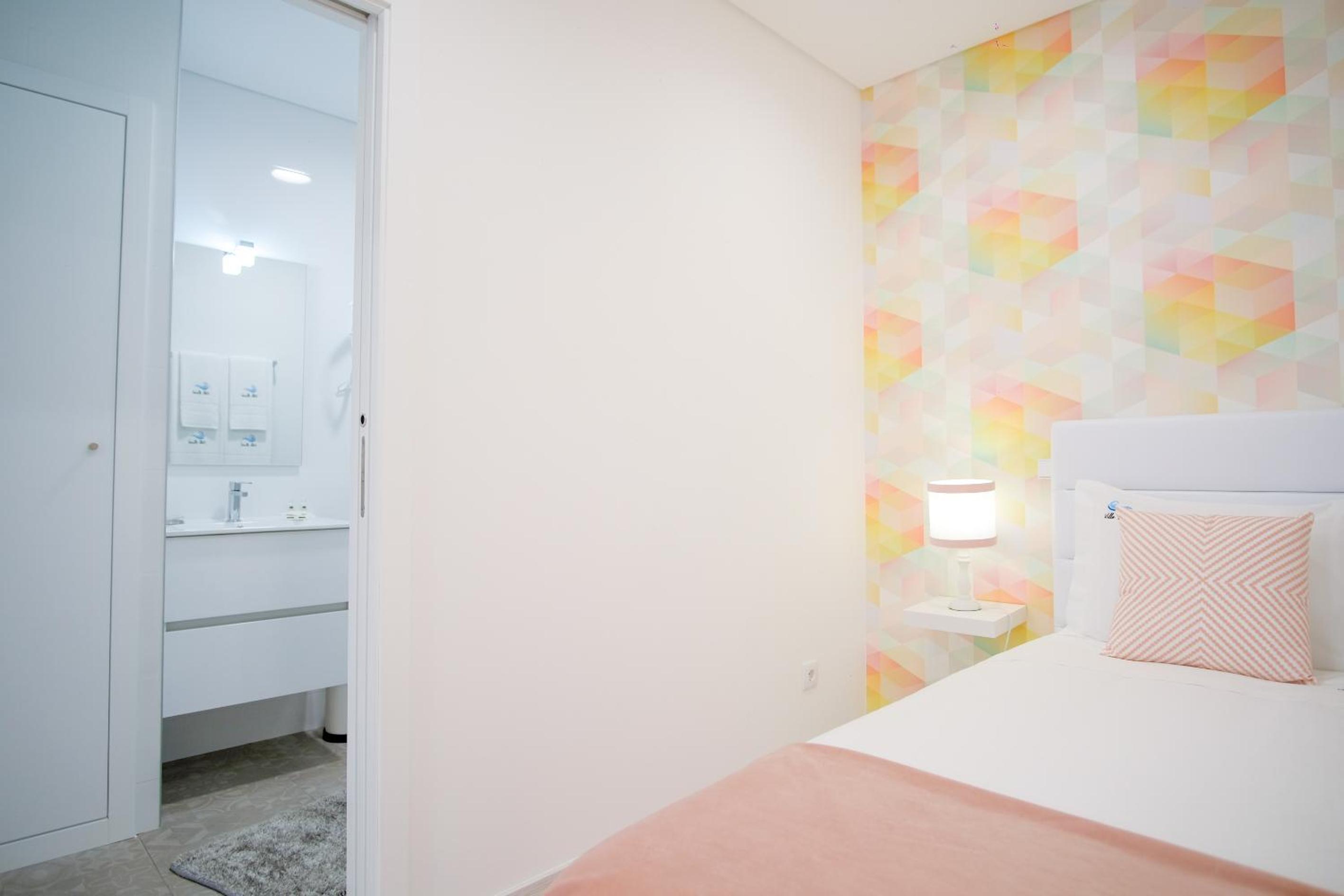 One-Bedroom Apartment - Photo 1