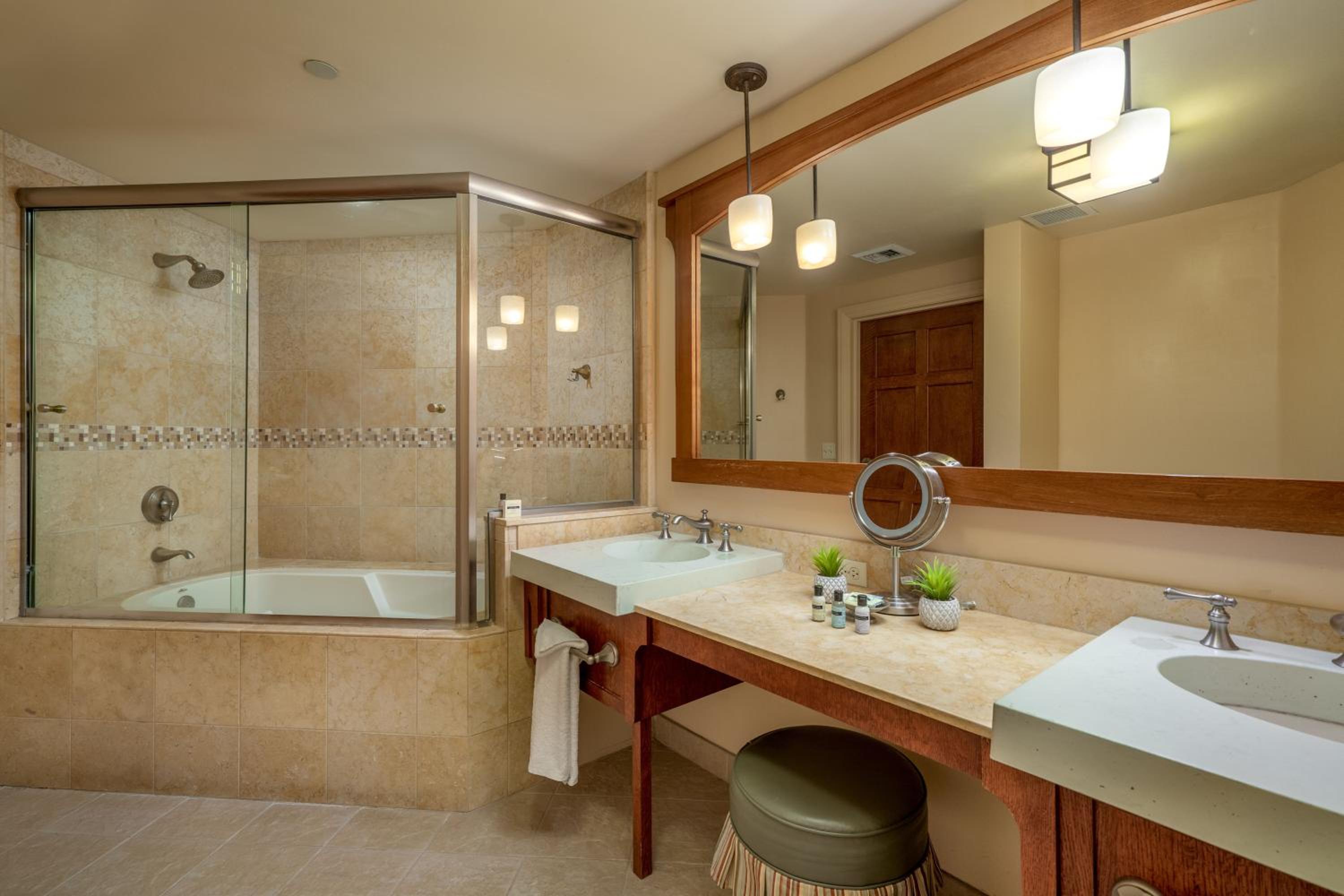 Traditional Craftsman Room - Photo 3
