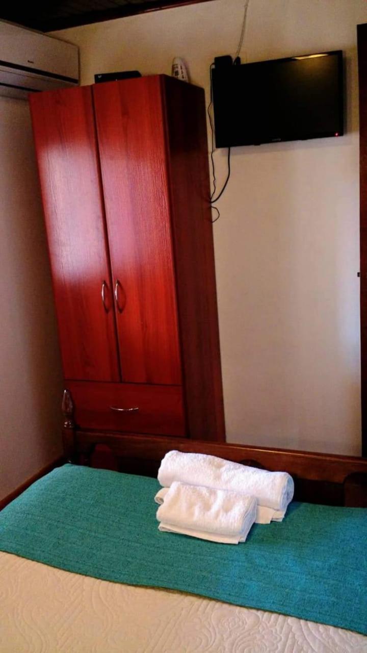 Single Room With Shared Bathroom photo 2