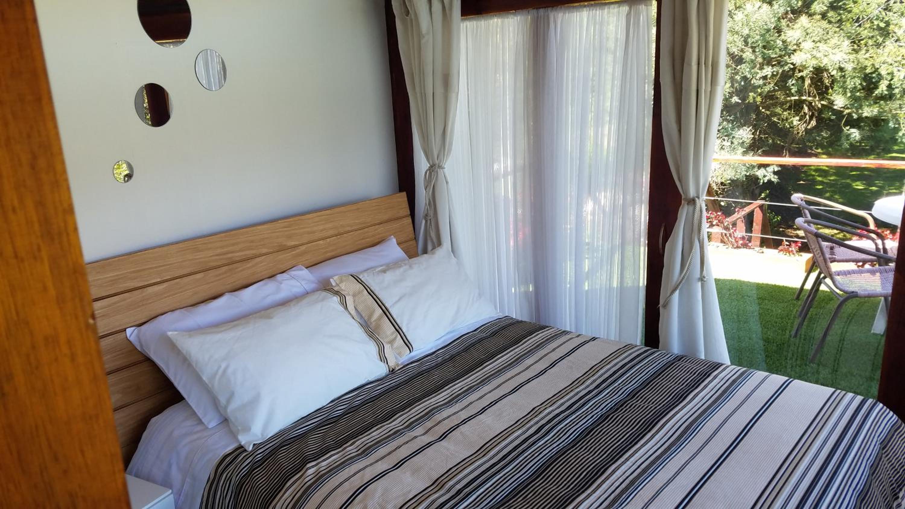 One-Bedroom House photo 1