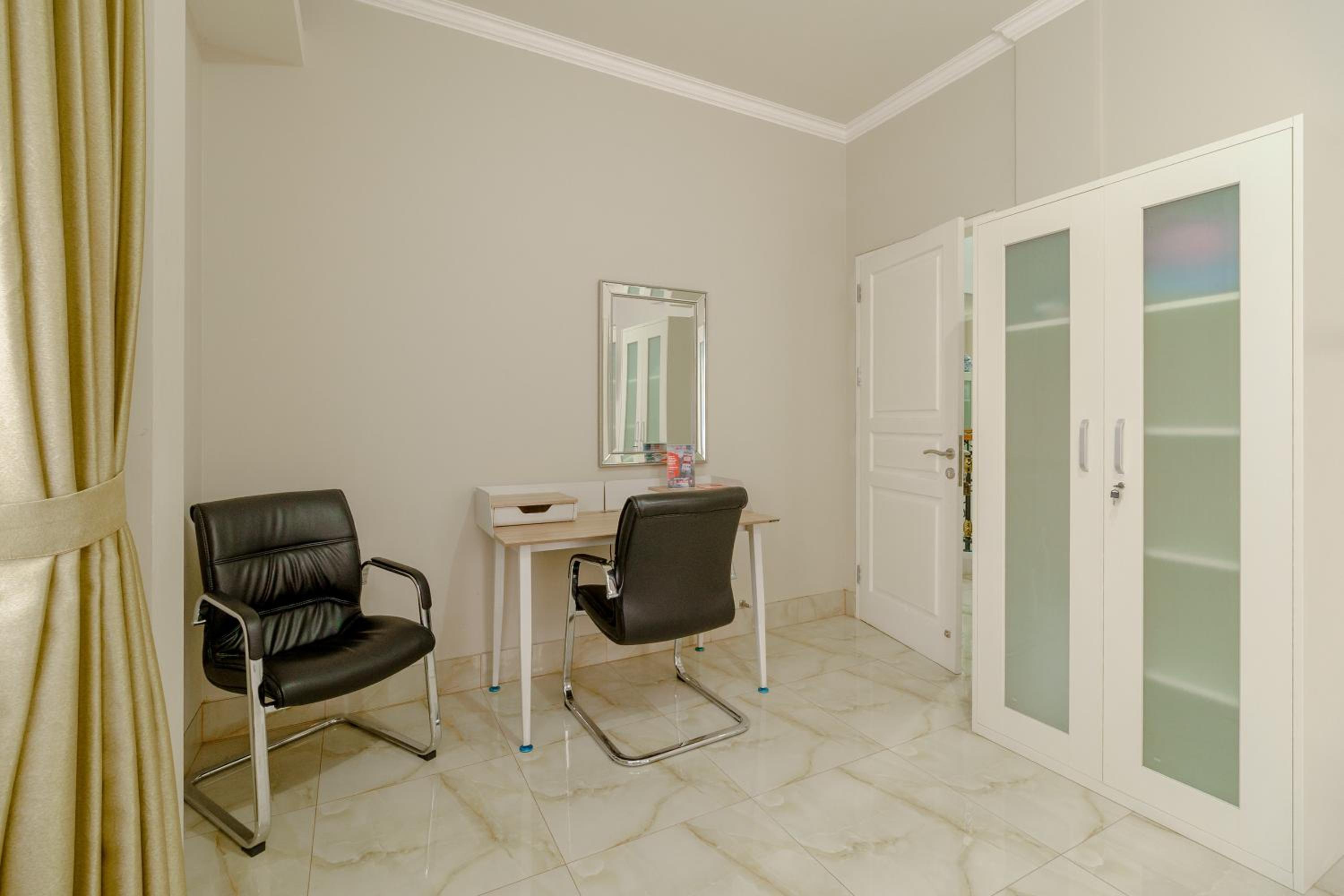Deluxe Room - Photo 4