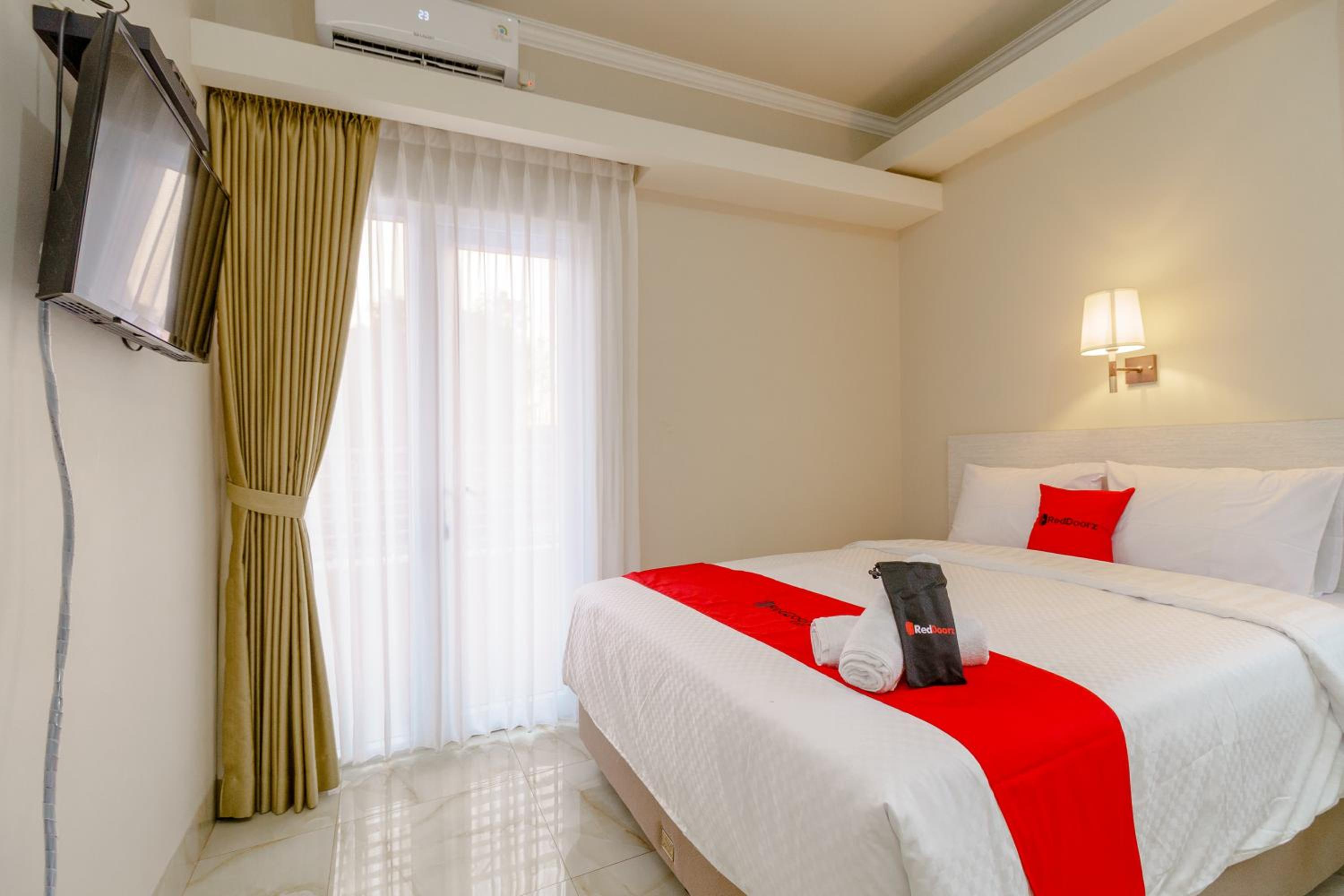 Deluxe Room - Photo 1