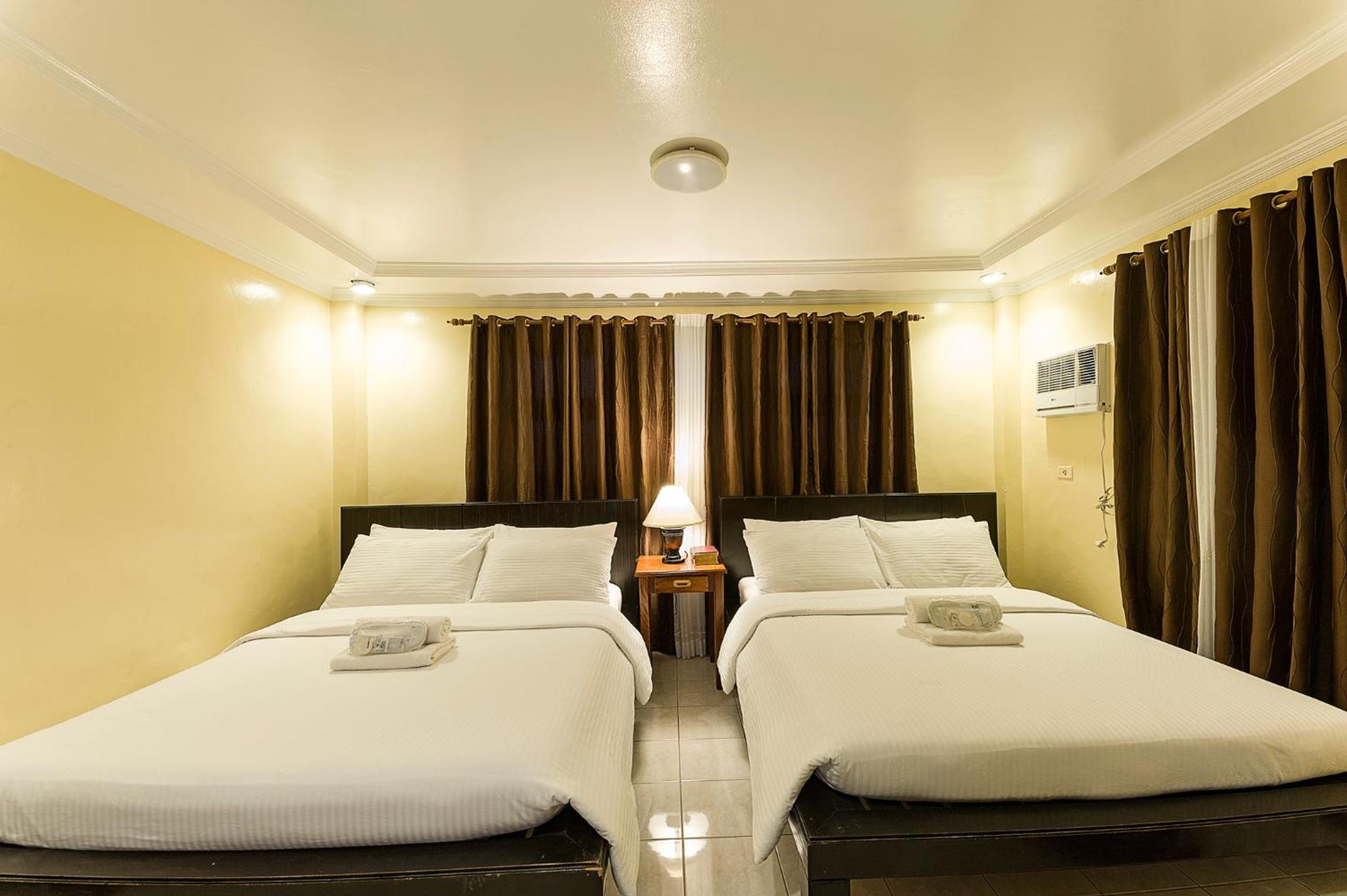 Superior Quadruple Room - Photo 2