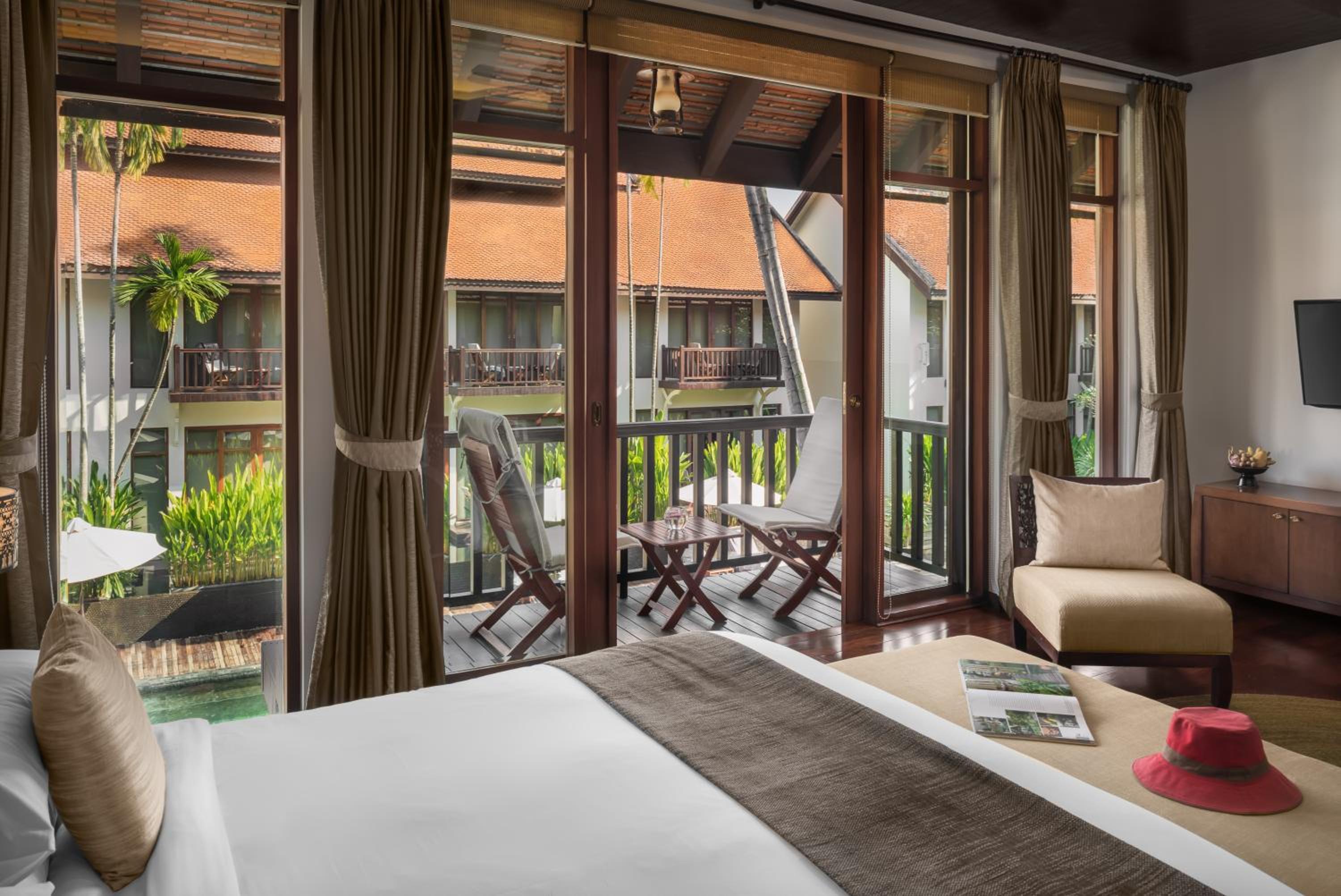 Premier Suite - Photo 3