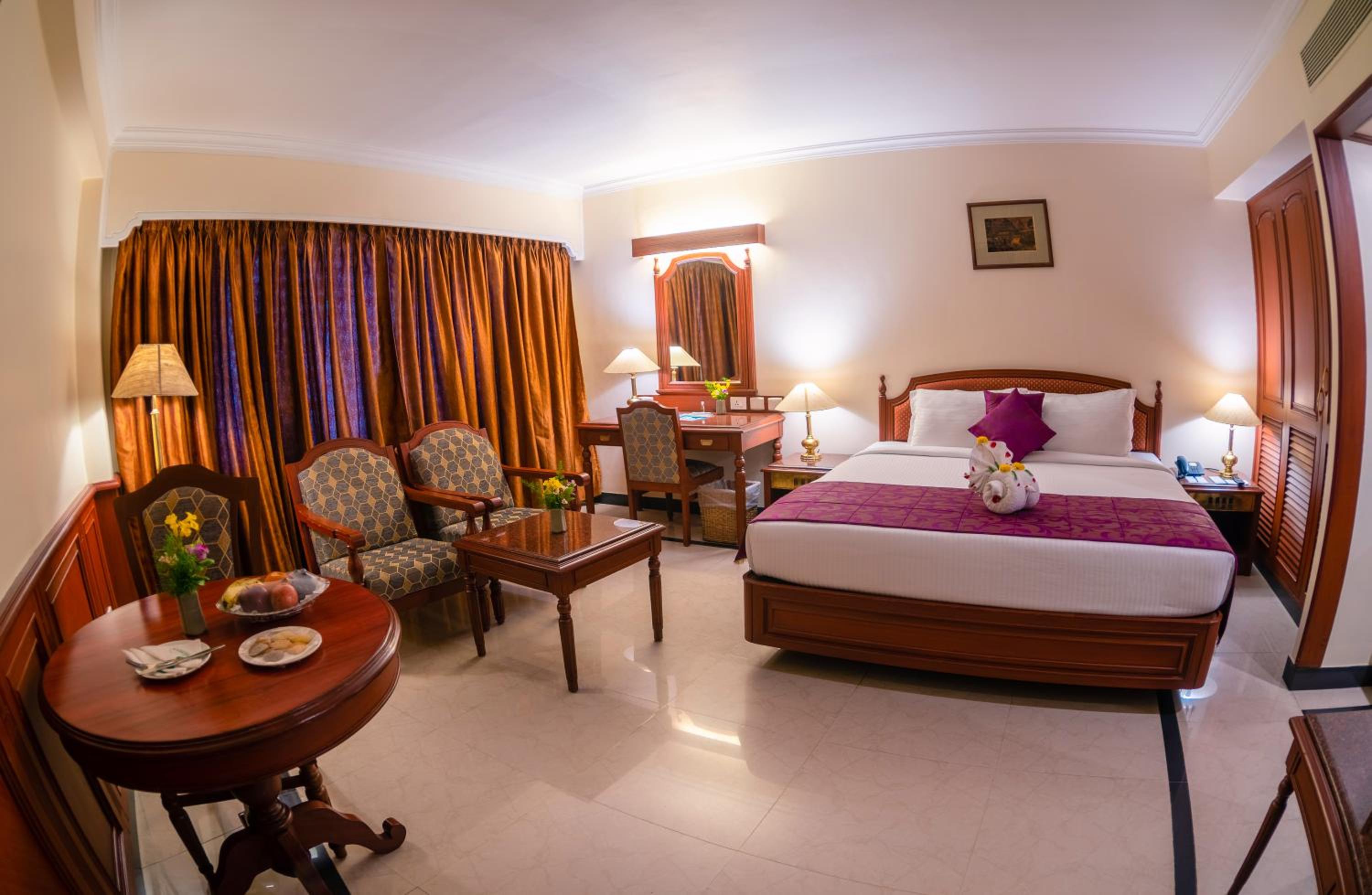 Executive Room photo 2