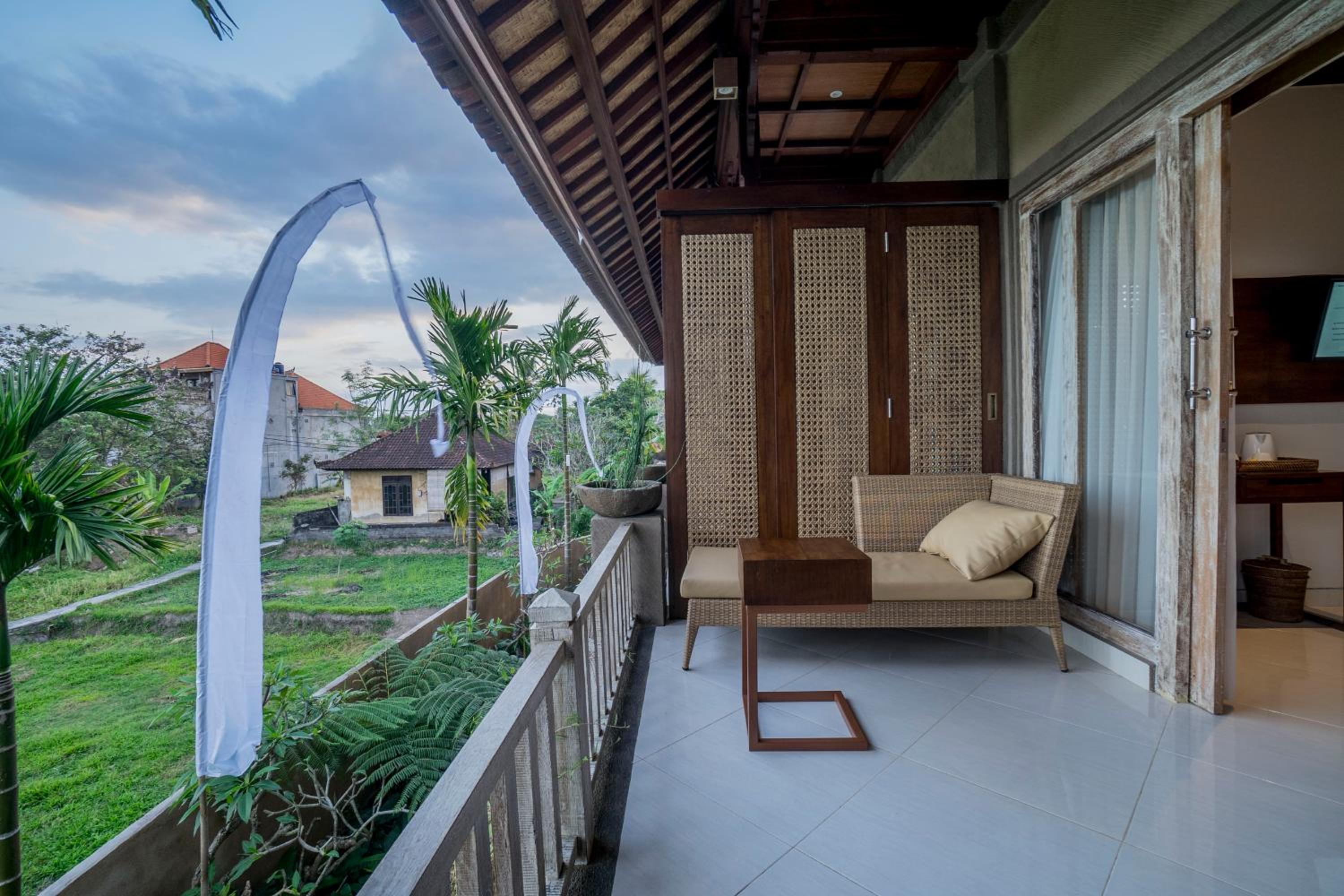 Deluxe Double or Twin Room with Balcony - Photo 3