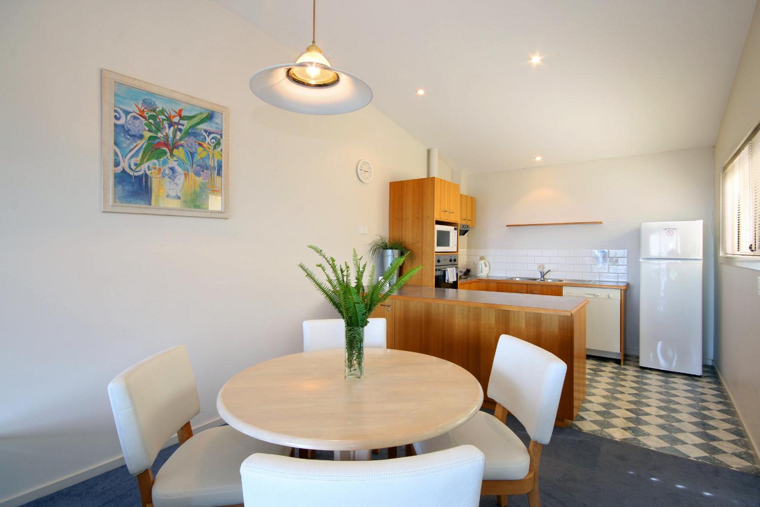 Two-Bedroom Apartment with Sea View photo 2
