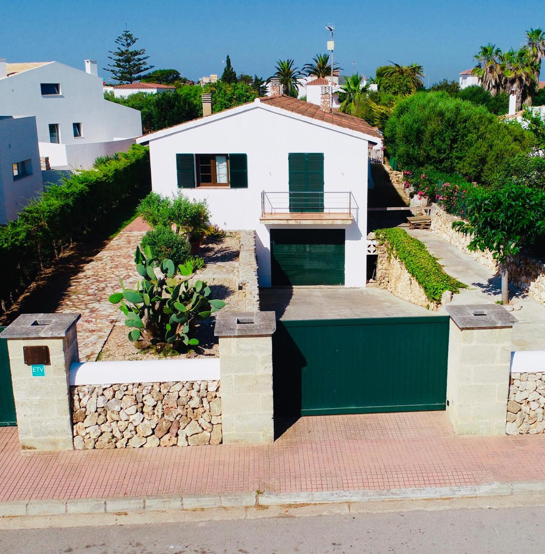 Three-Bedroom Villa photo 3