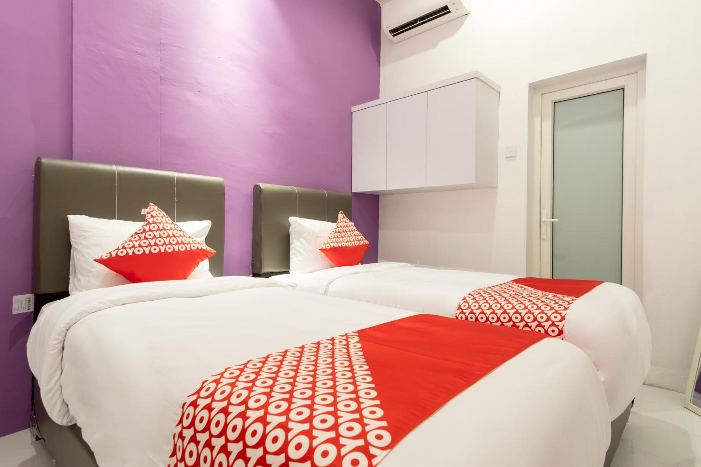 Standard Twin Room - Photo 1