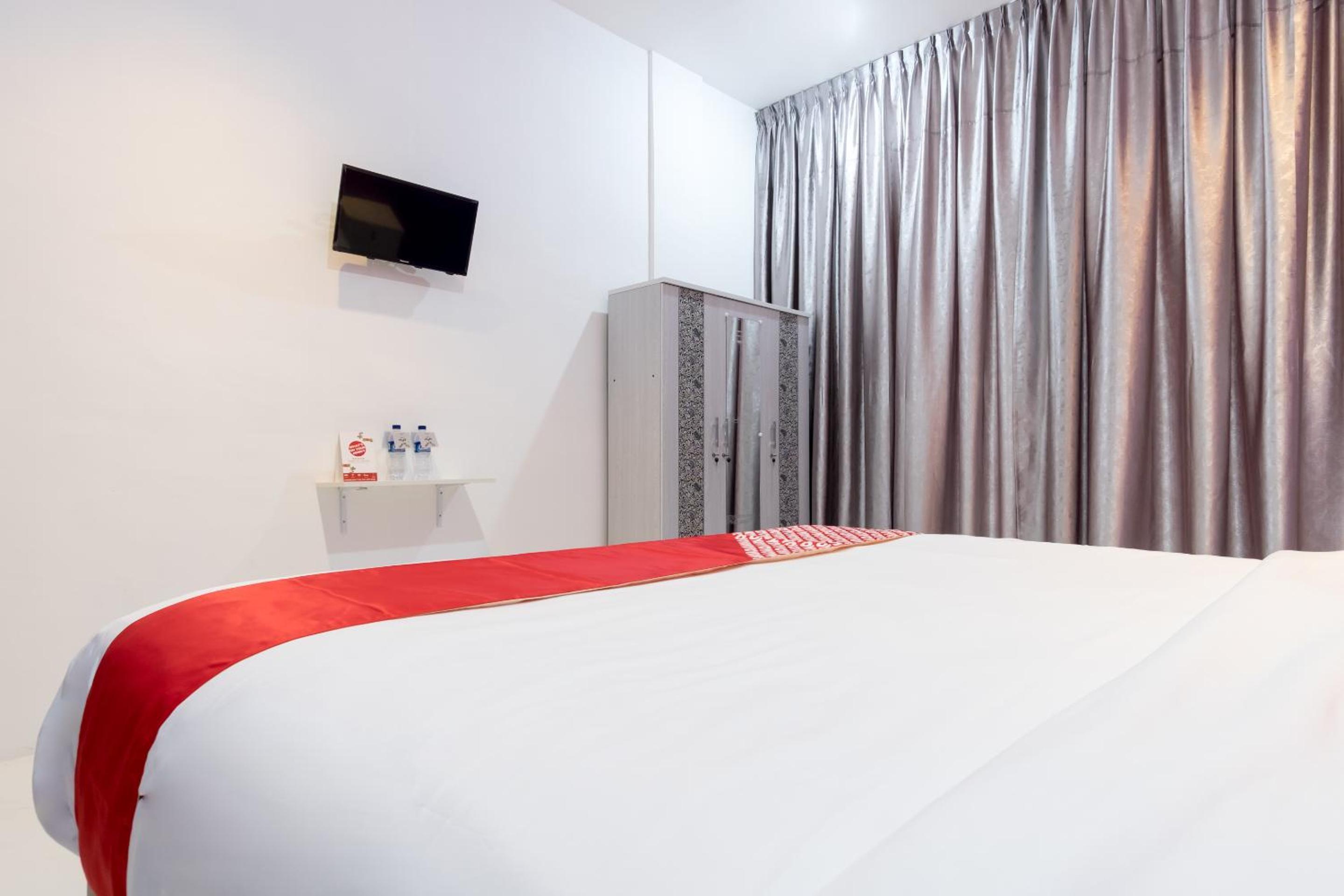 Deluxe Double Room - Photo 7