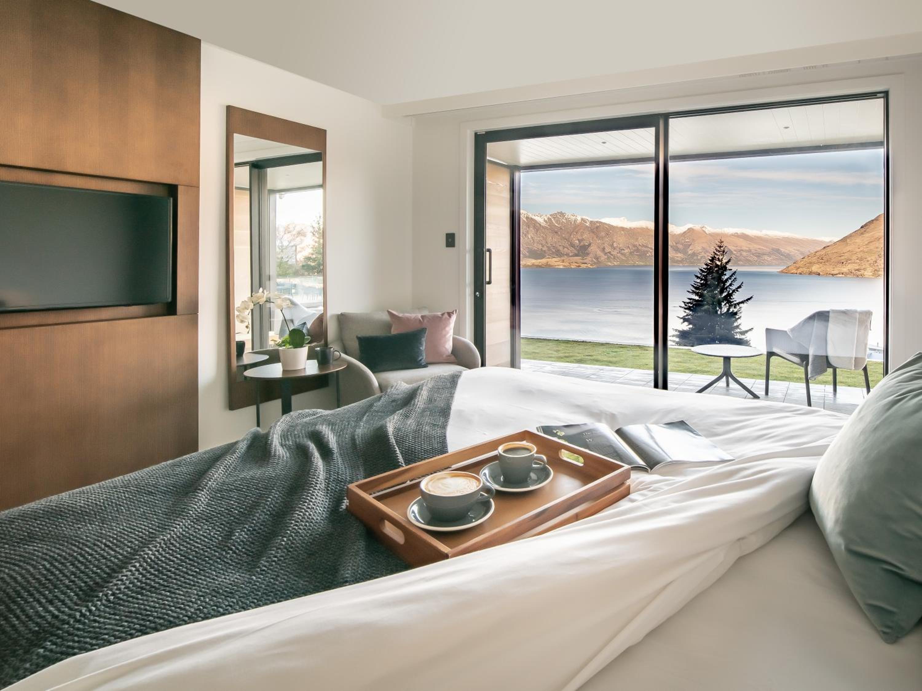 Tahuna Lakeview King Room photo 1