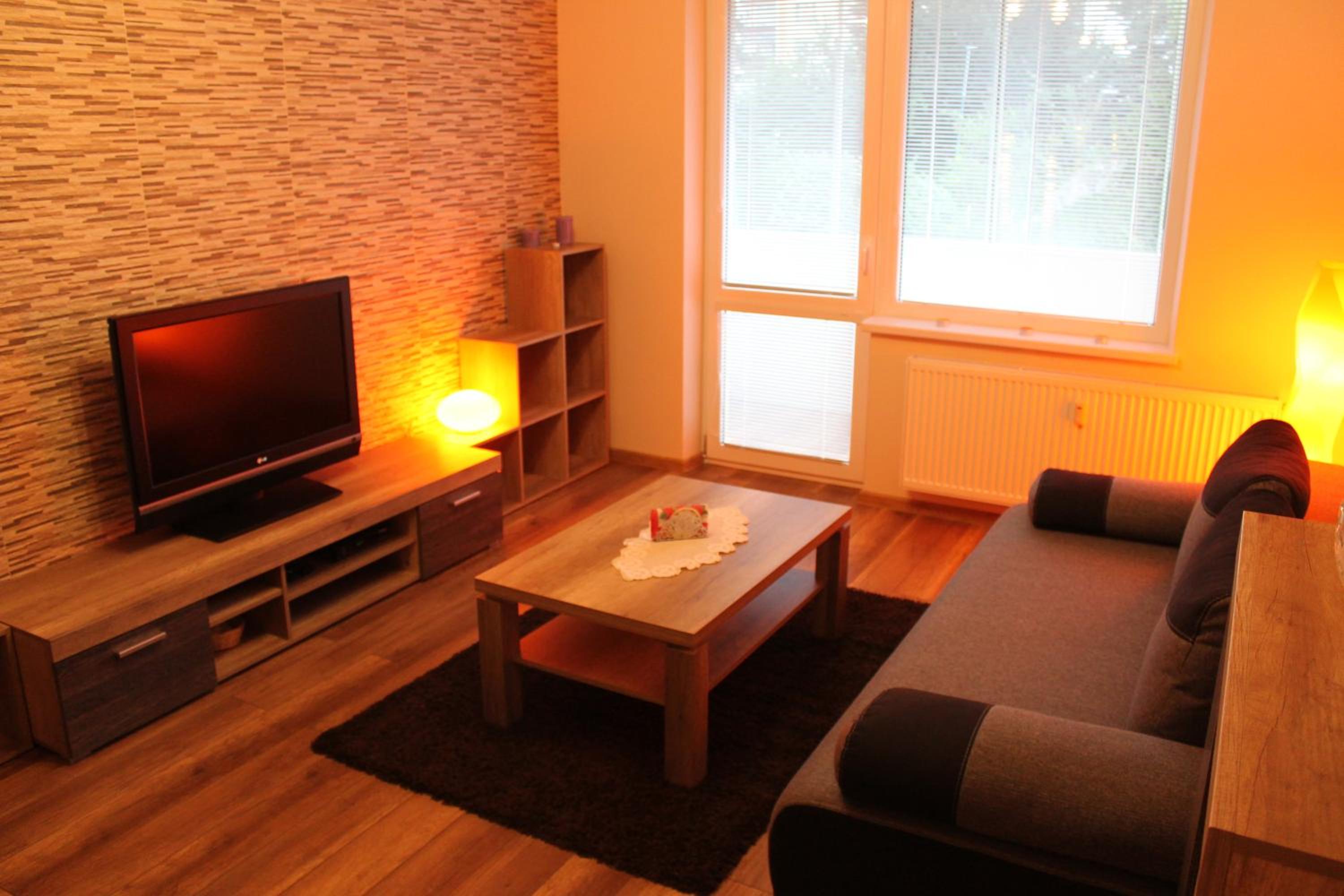 One-Bedroom Apartment photo 1