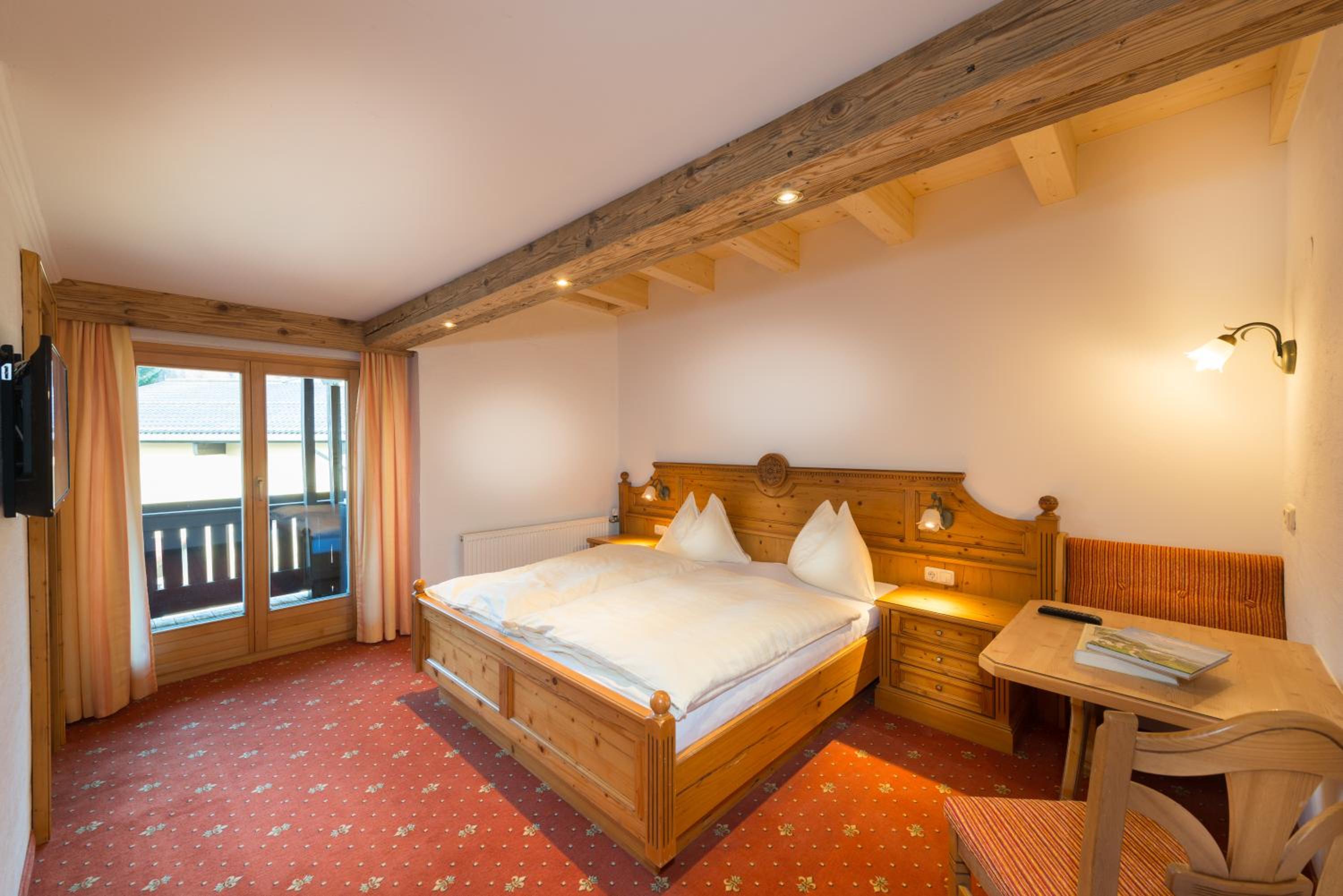 Double Room - Photo 5