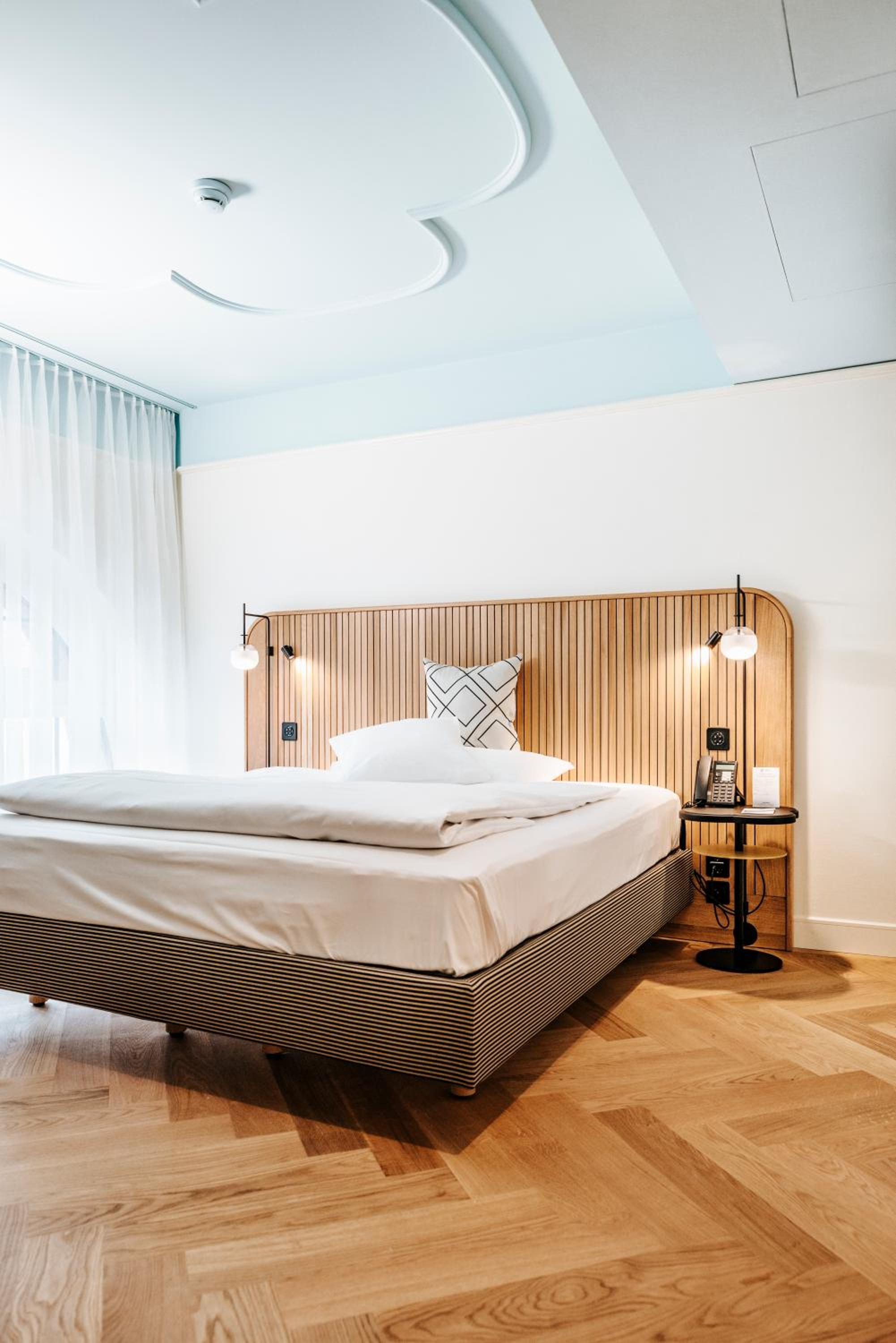Standard Room - Photo 7
