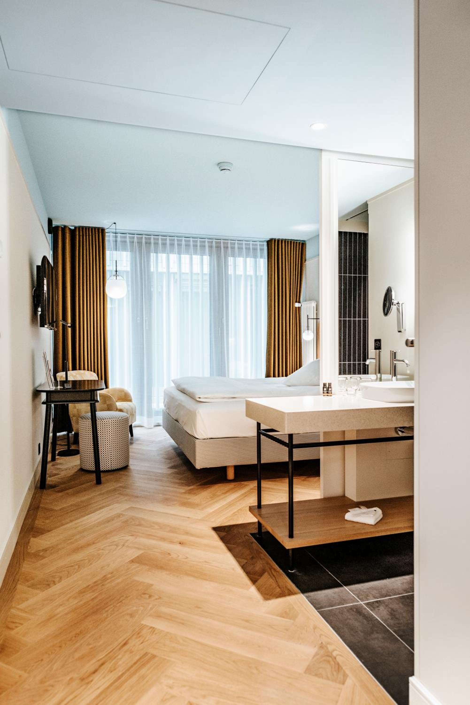 Standard Room - Photo 9