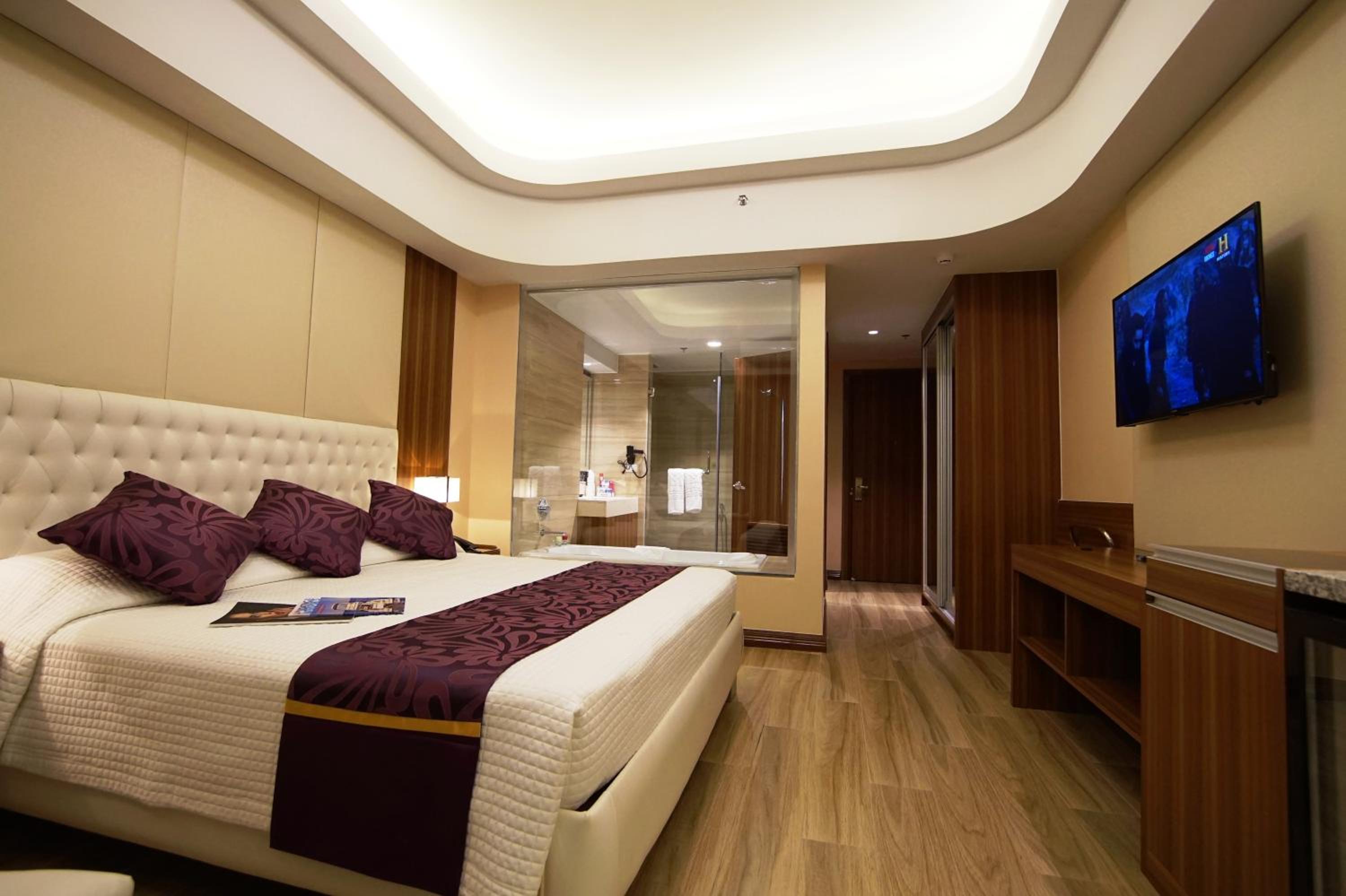 Executive Plus Room - Photo 3