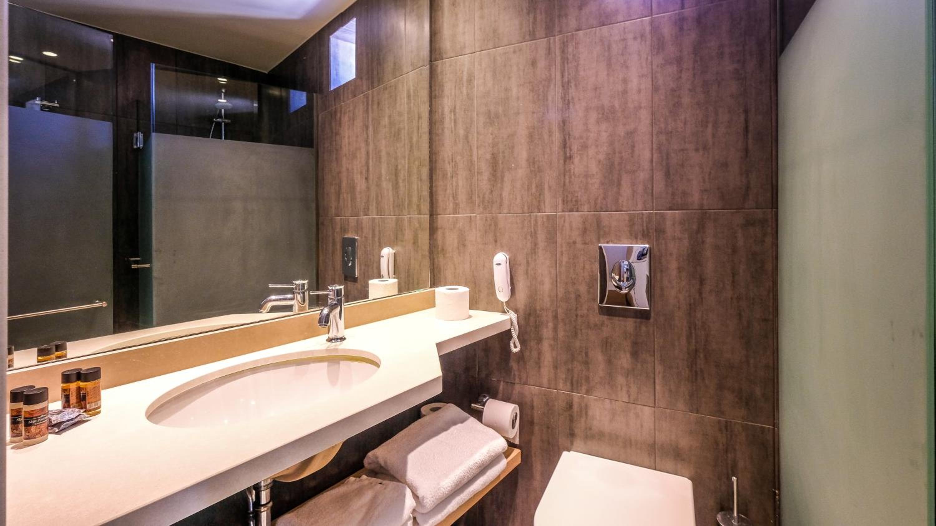 Junior Suite with Sea View thumbnail 6