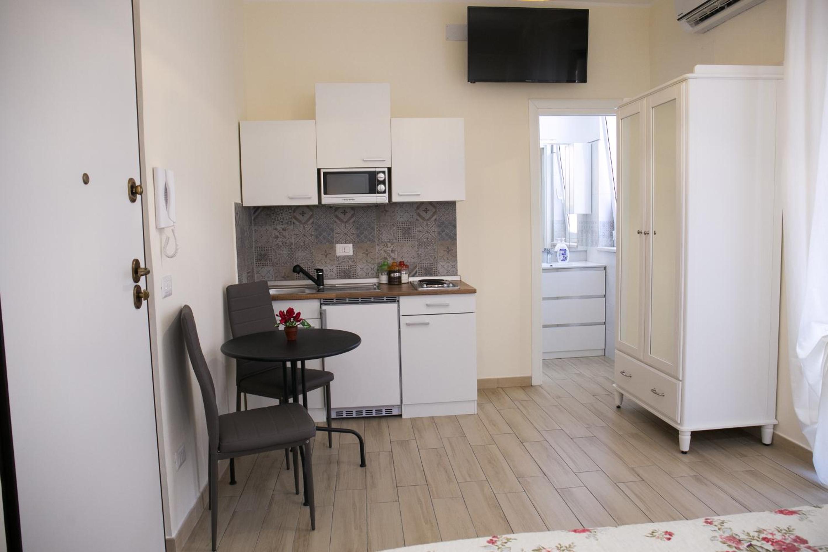 Double Room with Private Bathroom photo 1
