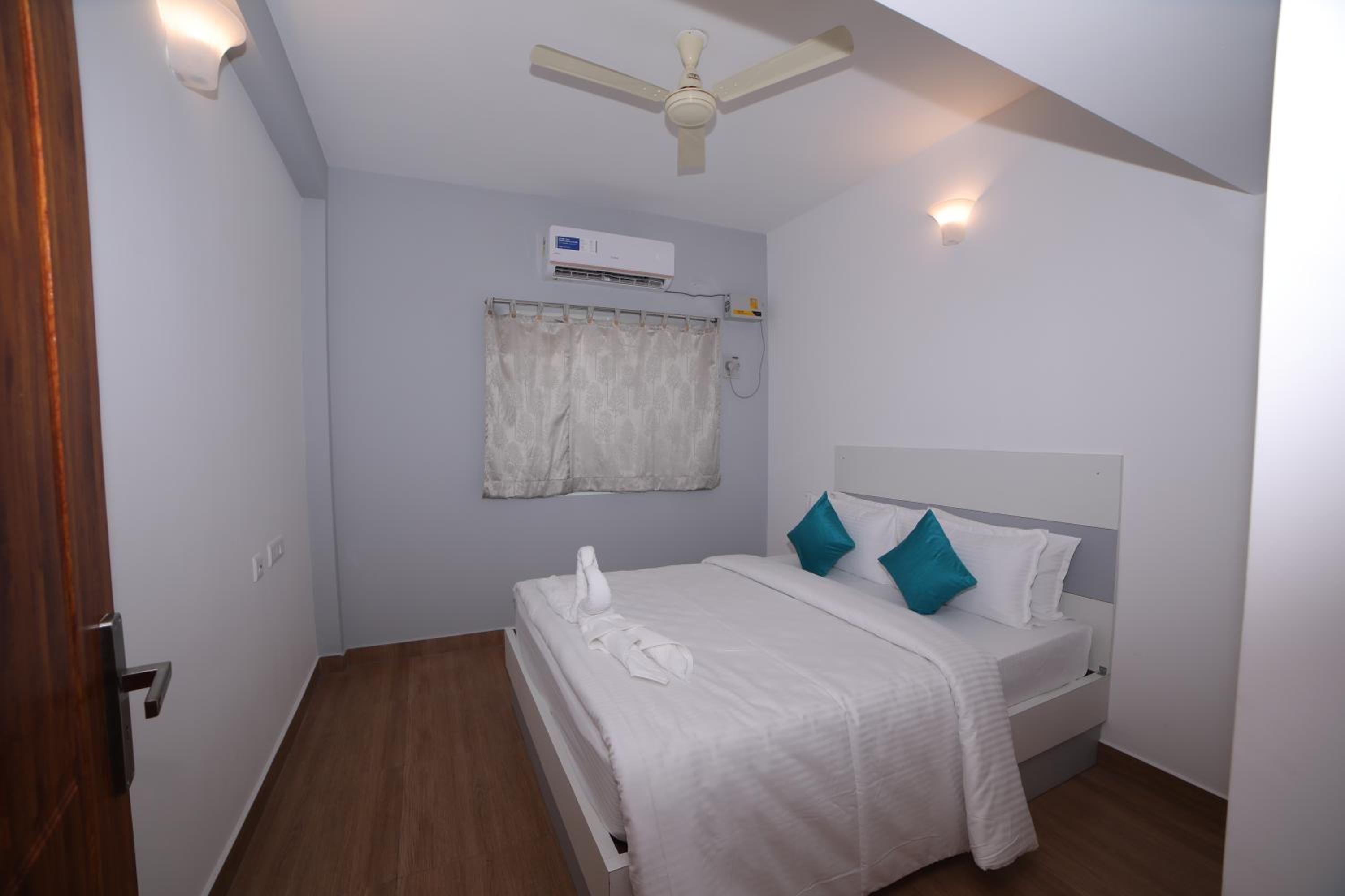 Two-Bedroom Family Apartment - Photo 3