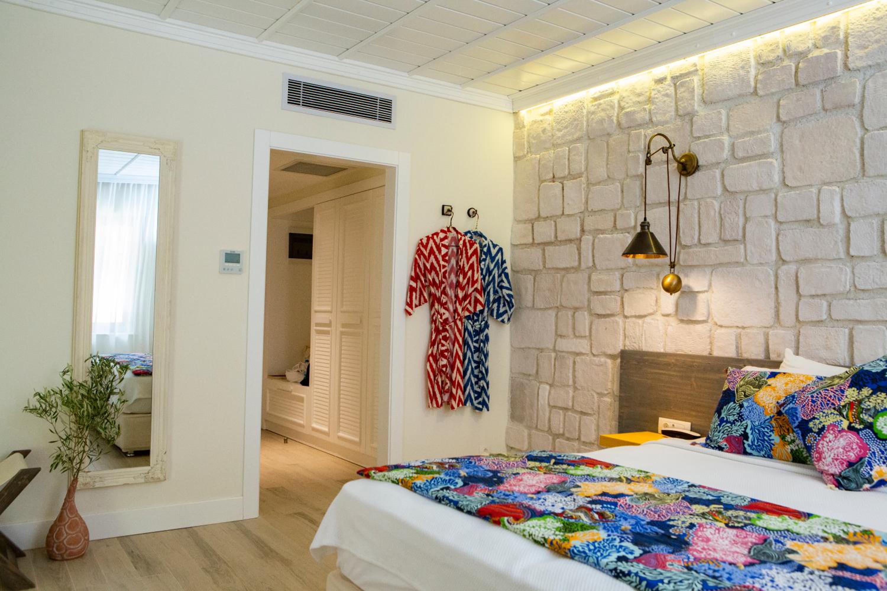 Deluxe Double Room with Spa Bath