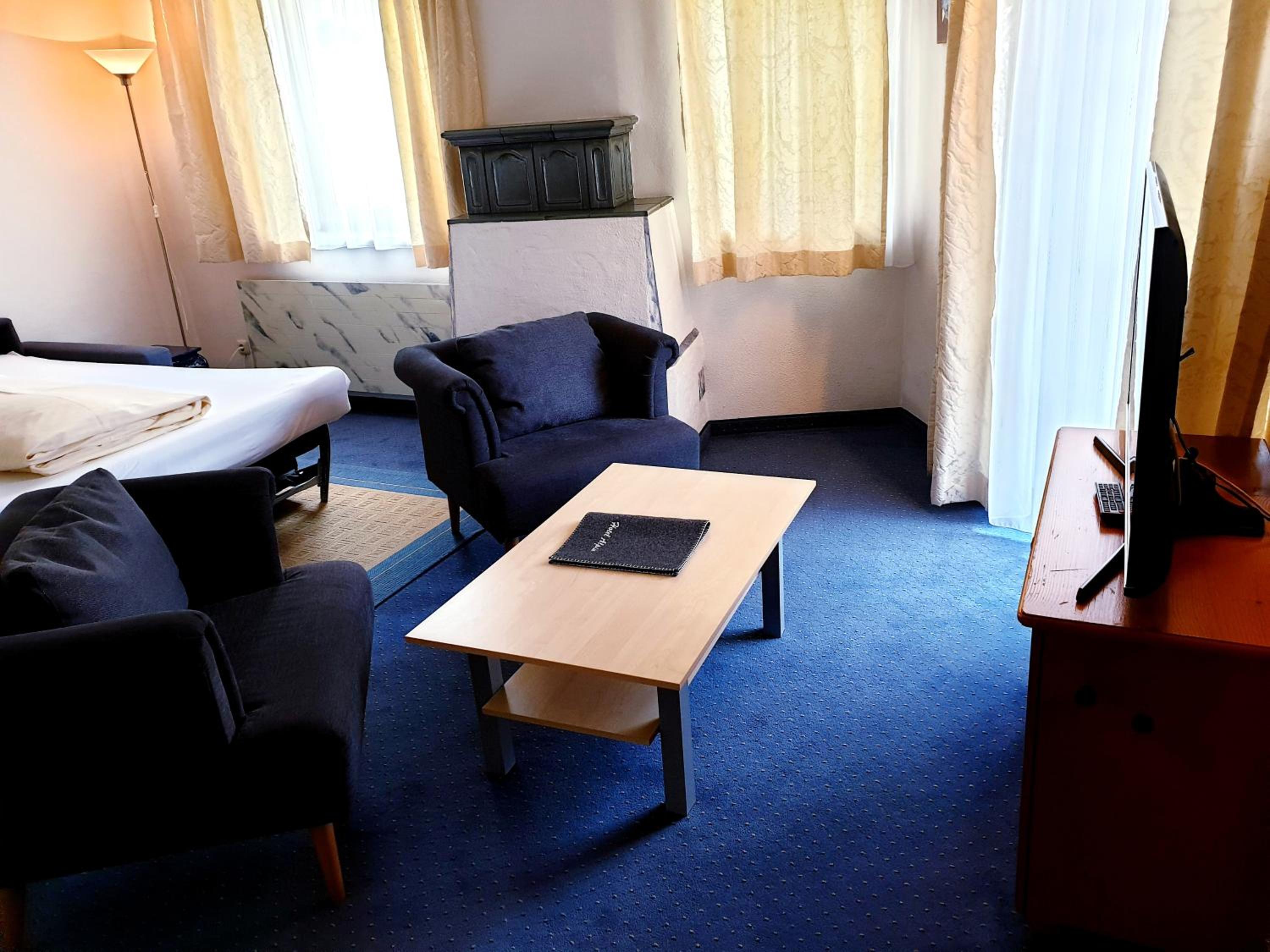 Family Room (2 Adults + 1 Child) - Photo 11