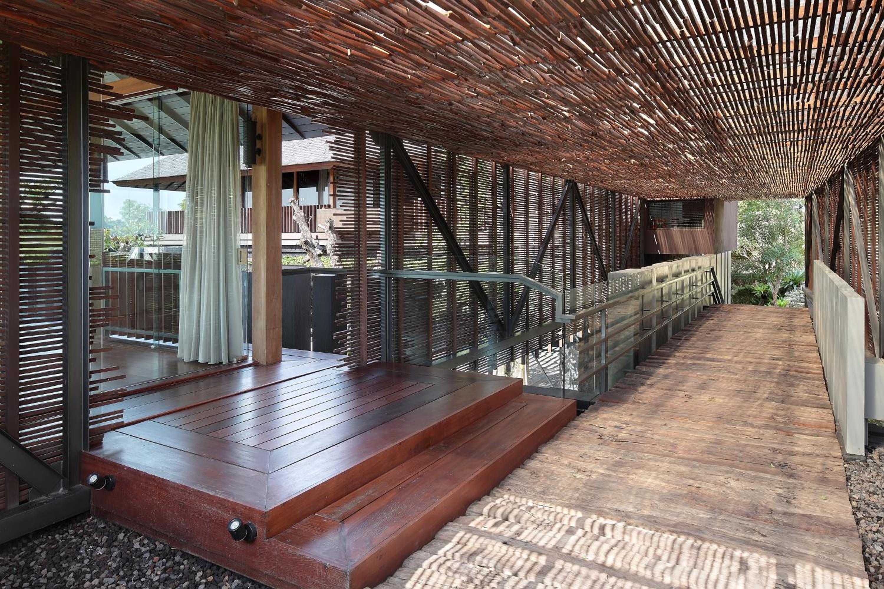 Three-Bedroom Villa - Photo 22