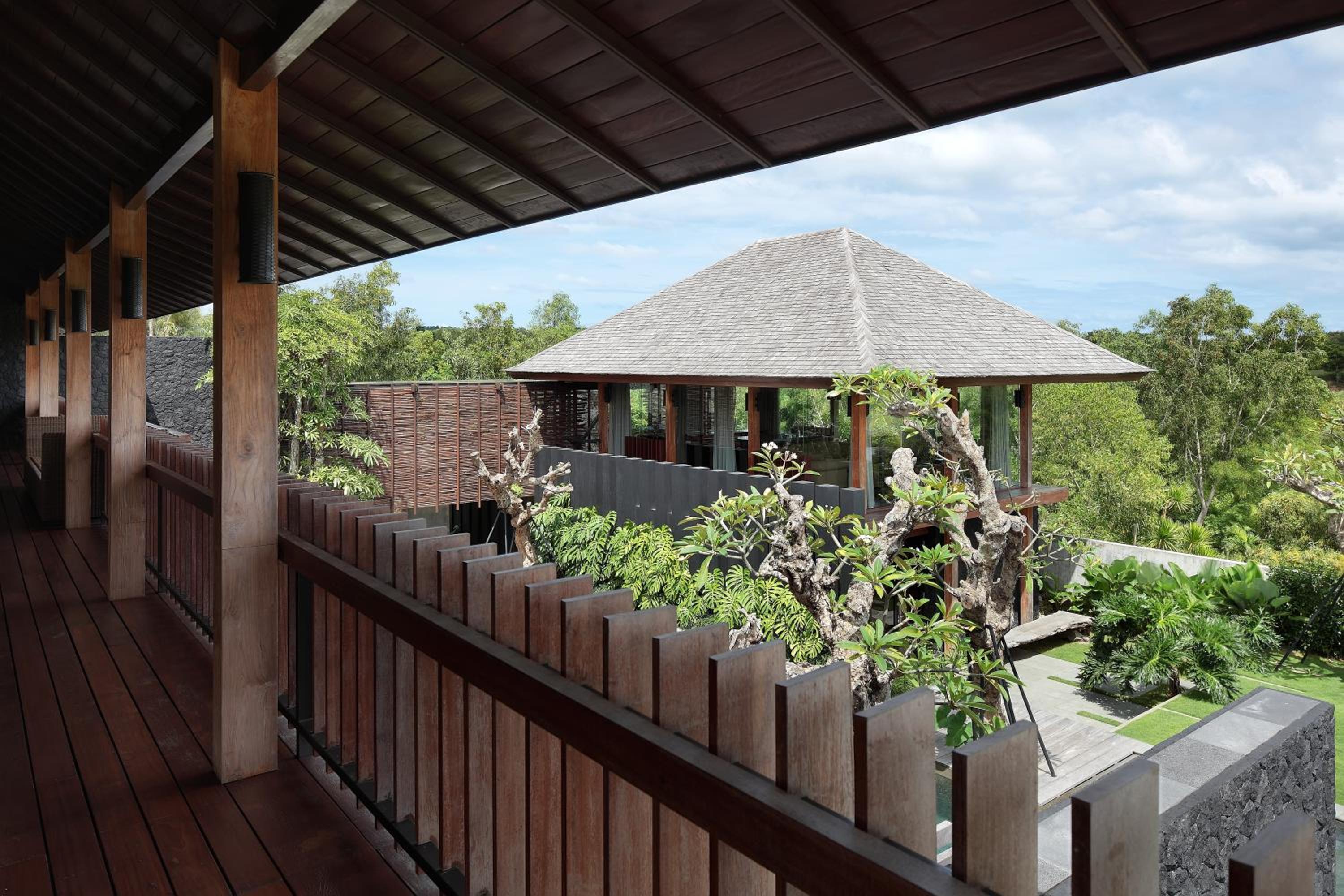 Three-Bedroom Villa - Photo 10